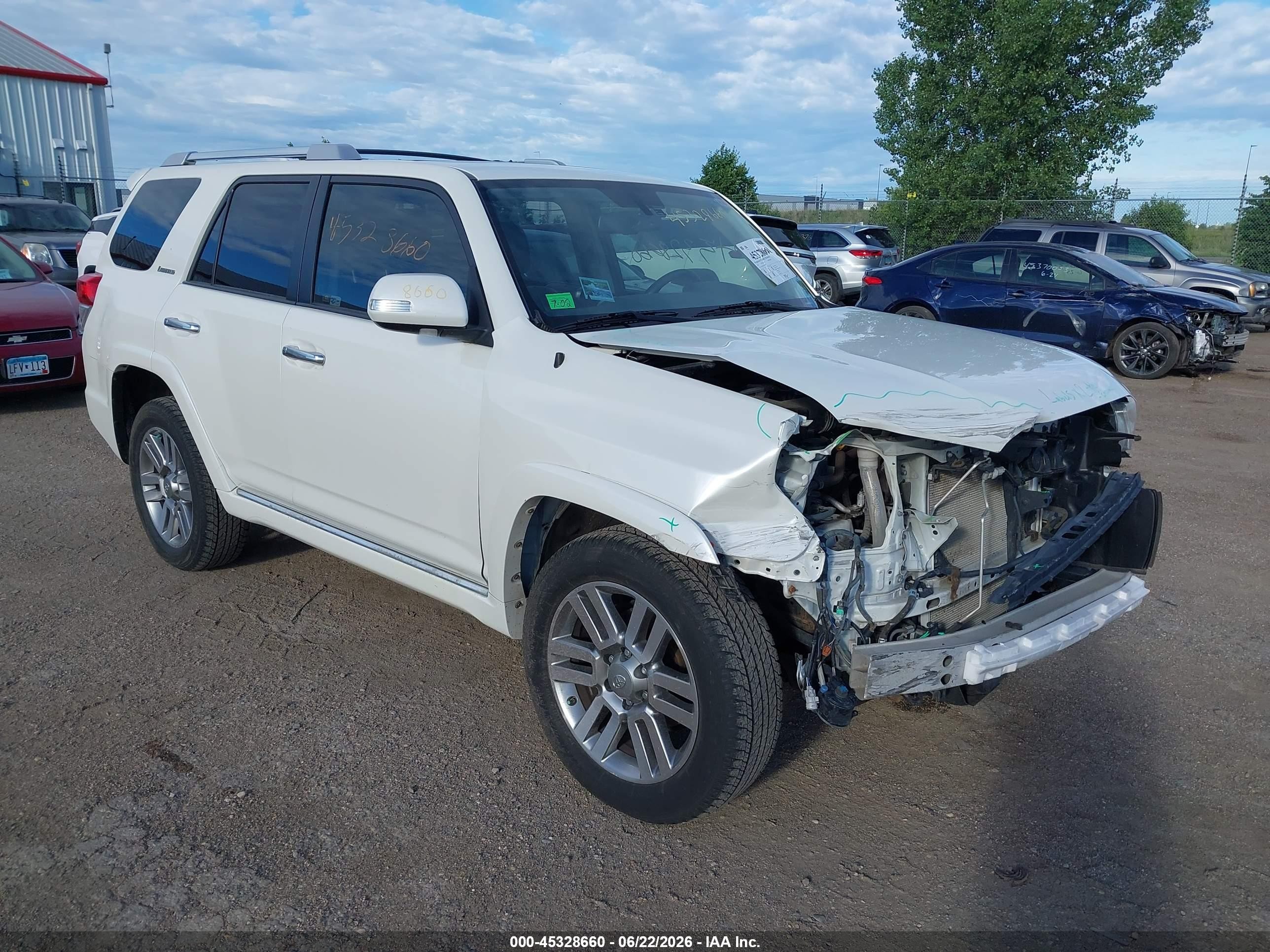 2013 Toyota 4Runner VIN JTEBU5JR7D5138923 — IAAI salvage auction photo