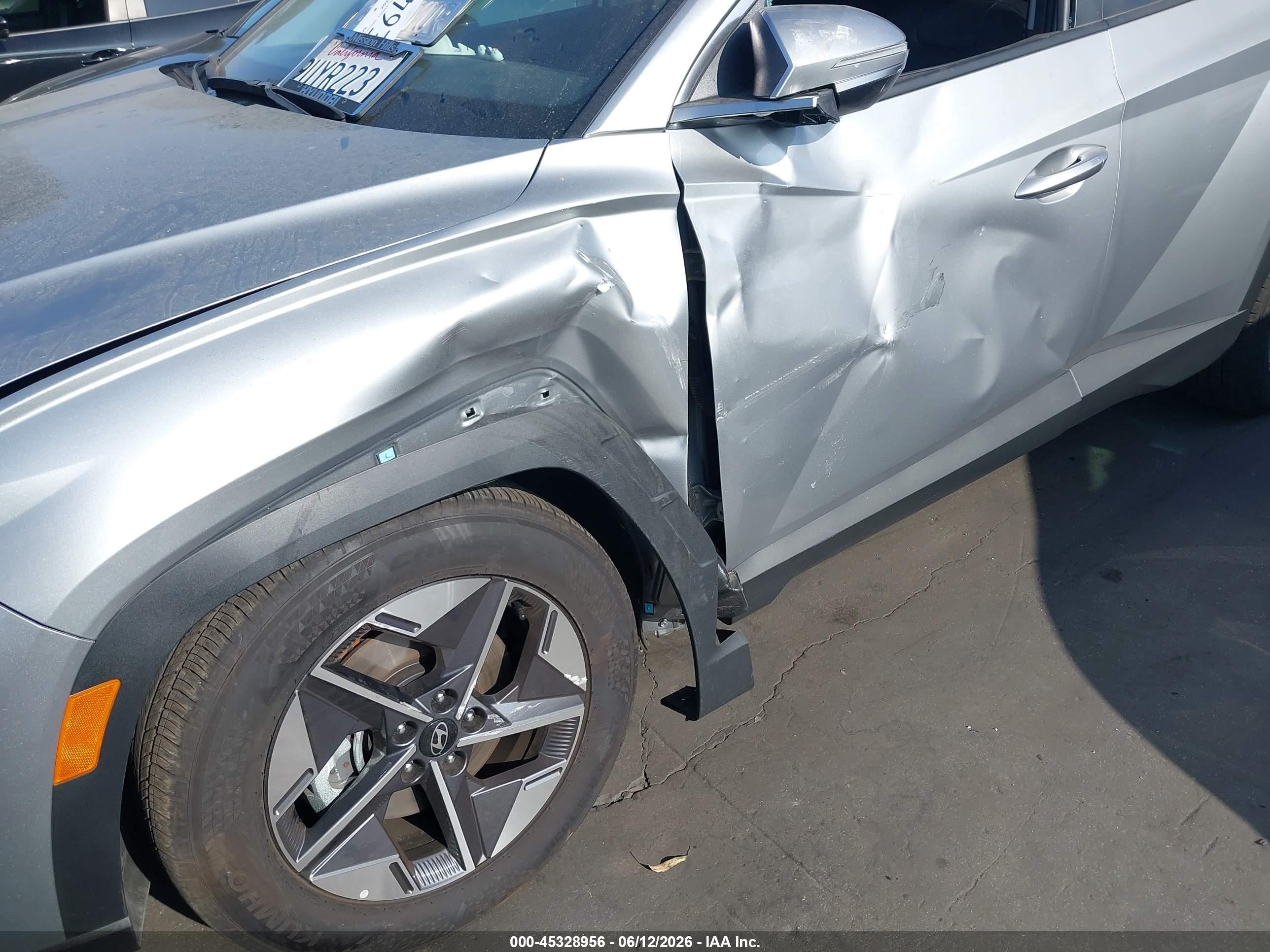 2025 Hyundai Tucson VIN 5NMJC3DE0SH580050 IAAI salvage auction — Side, Salvage Certificate (California), sold $9,600 on 2026-07-12 (photo 6)