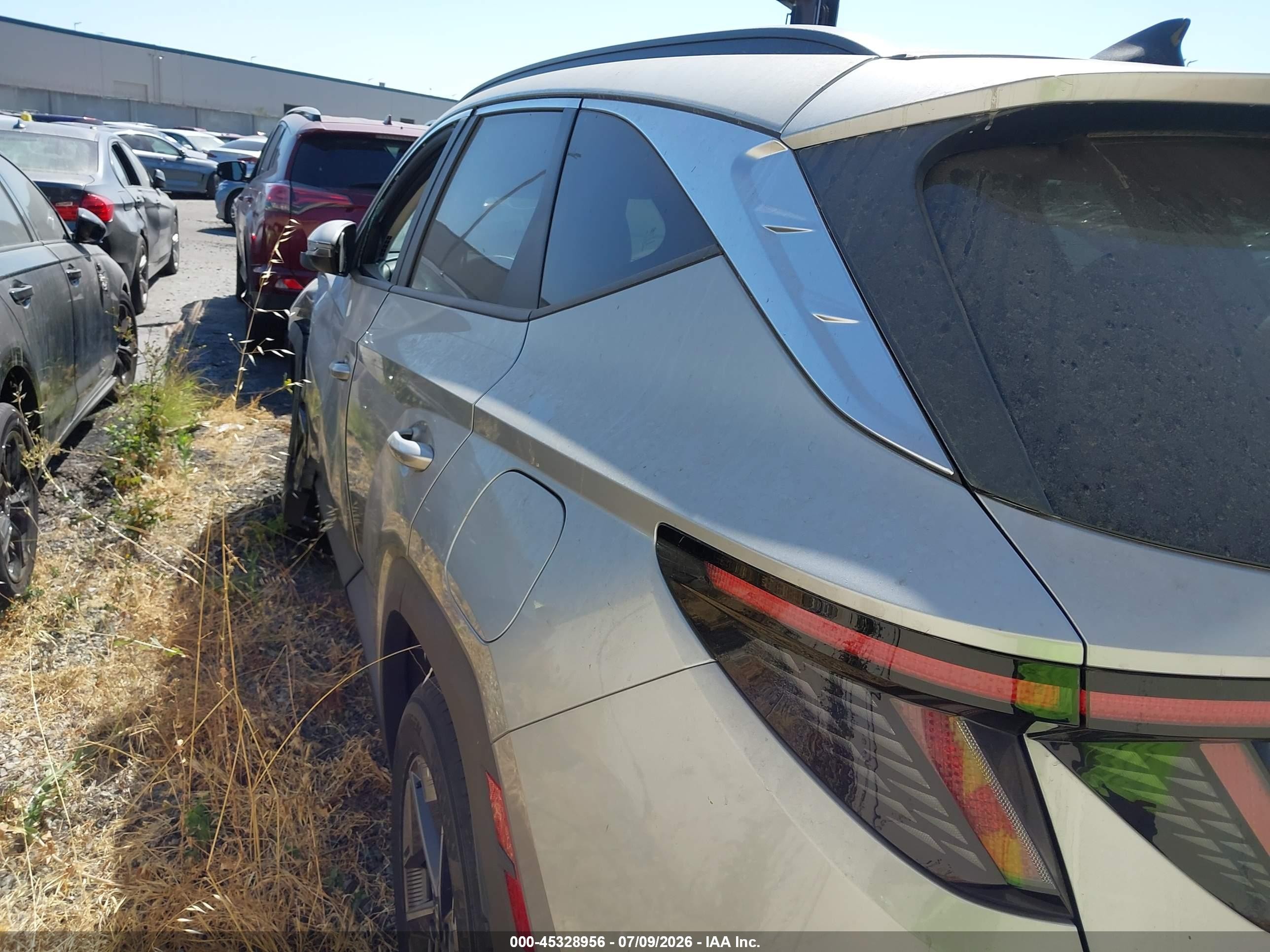 2025 Hyundai Tucson VIN 5NMJC3DE0SH580050 IAAI salvage auction — Side, Salvage Certificate (California), sold $9,600 on 2026-07-12 (photo 3)