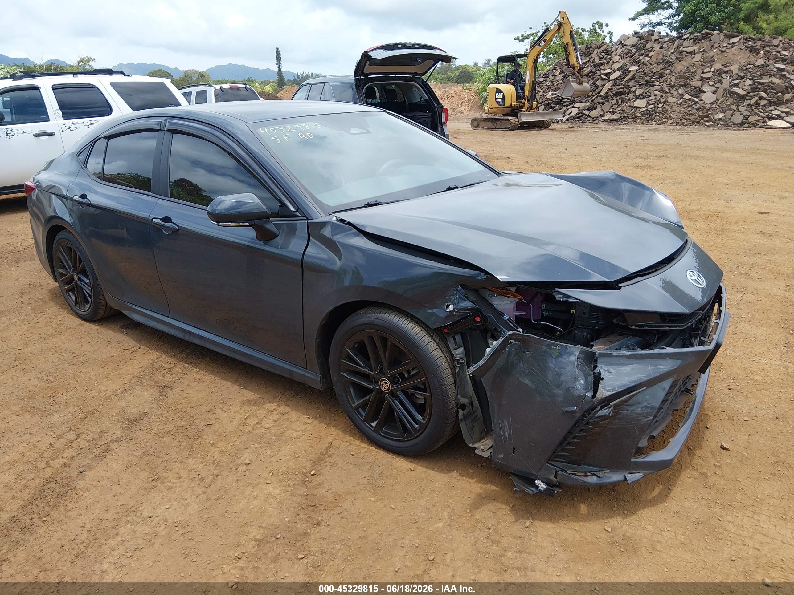 2025 Toyota Camry VIN 4T1DAACK6SU157475 — IAAI salvage auction photo