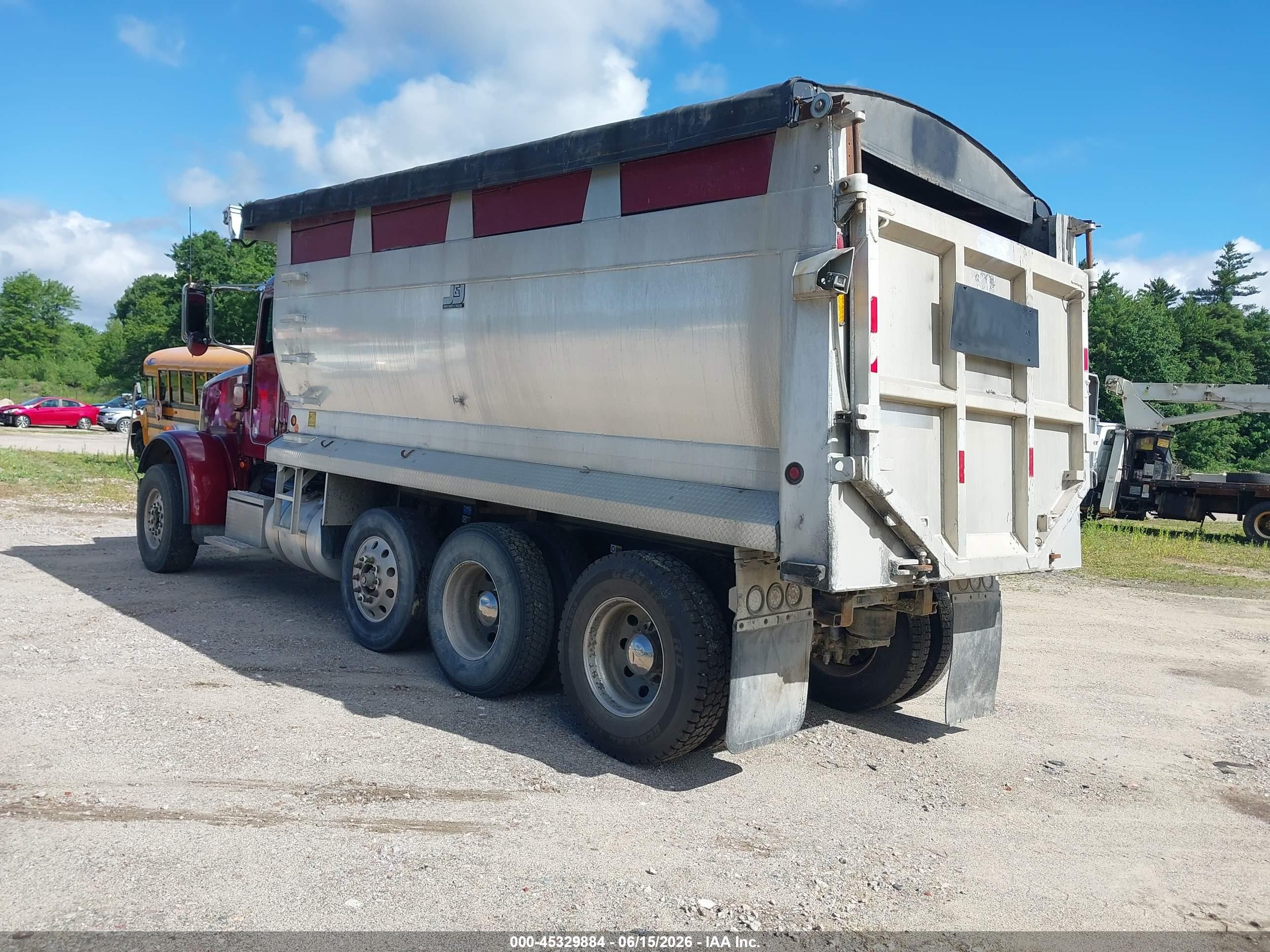 2016 Peterbilt 365 VIN 1NPSXPEX7GD362017 IAAI salvage auction — Front End, Clear (Pennsylvania), sold $30,750 on 2026-07-01 (photo 3)