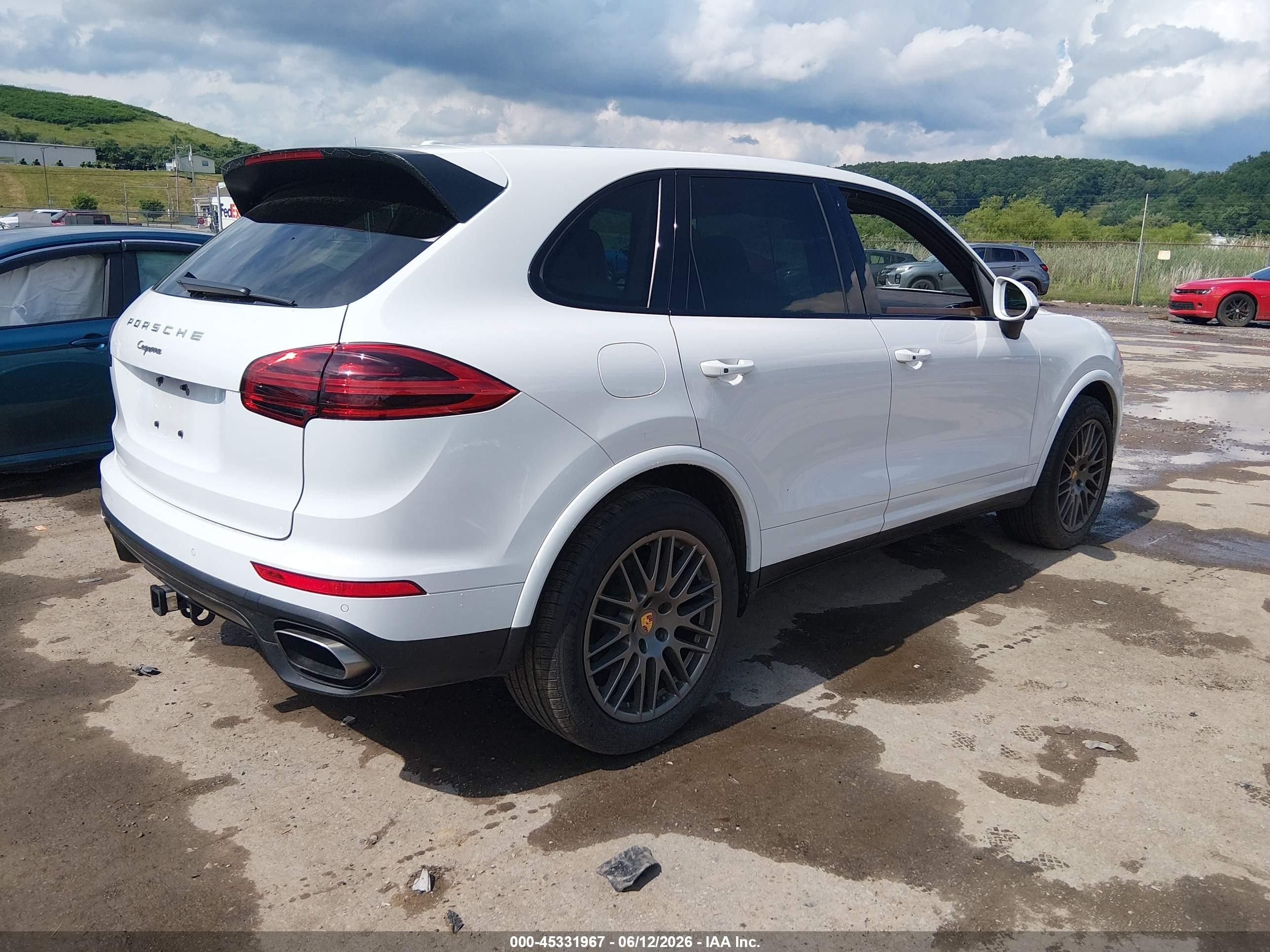 2017 Porsche Cayenne VIN WP1AA2A27HKA83289 IAAI salvage auction — Front End, Salvage (West Virginia), sold $6,300 on 2026-09-04 (photo 4)