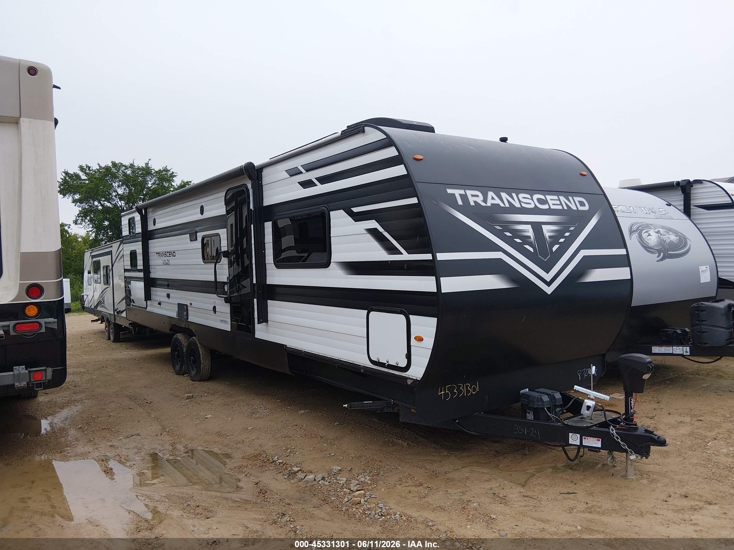 2024 Grand Design Transcend VIN 573TT3722R8830578 — IAAI salvage auction photo