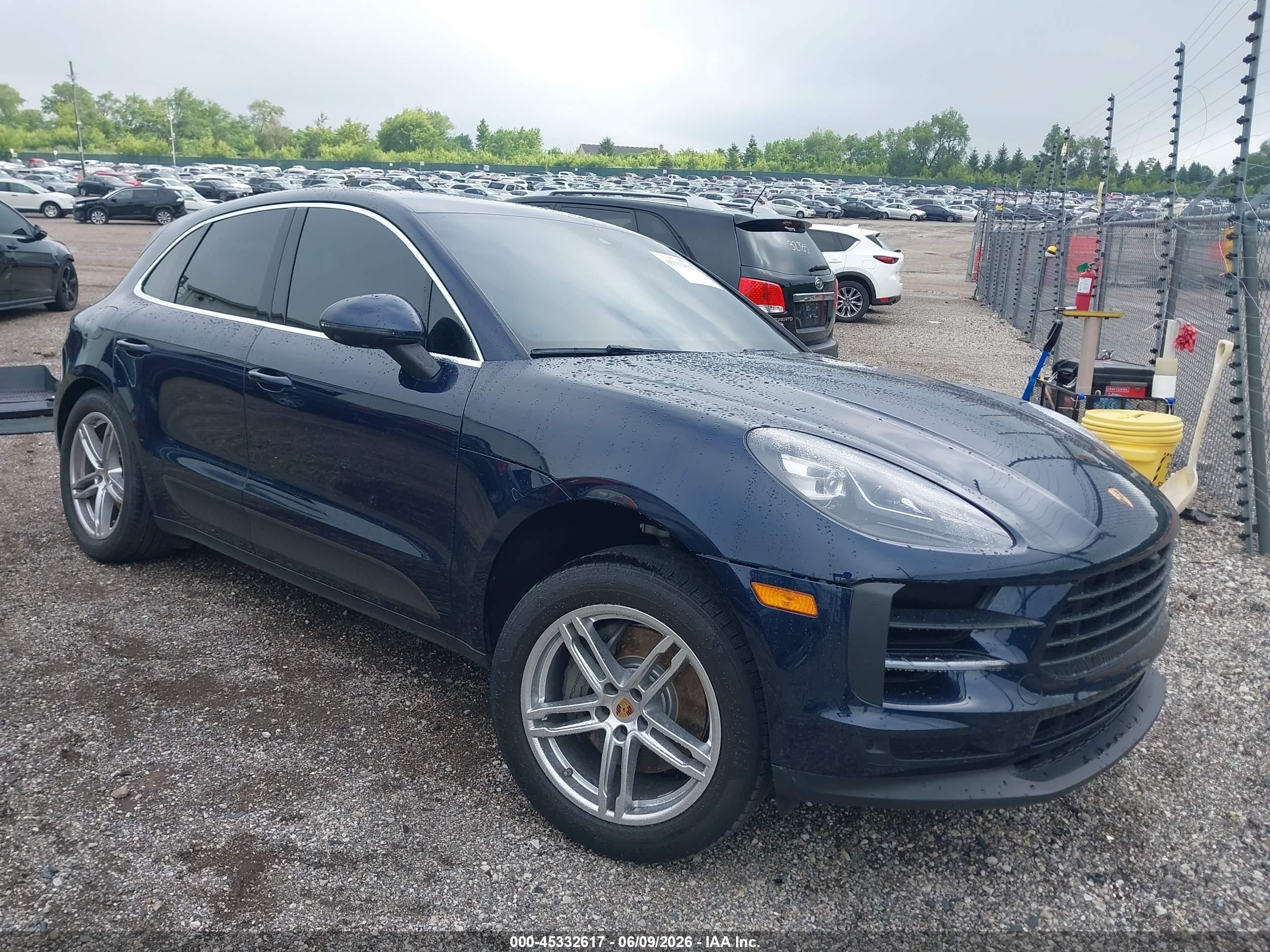 2021 Porsche Macan VIN WP1AB2A55MLB35255 — IAAI salvage auction photo
