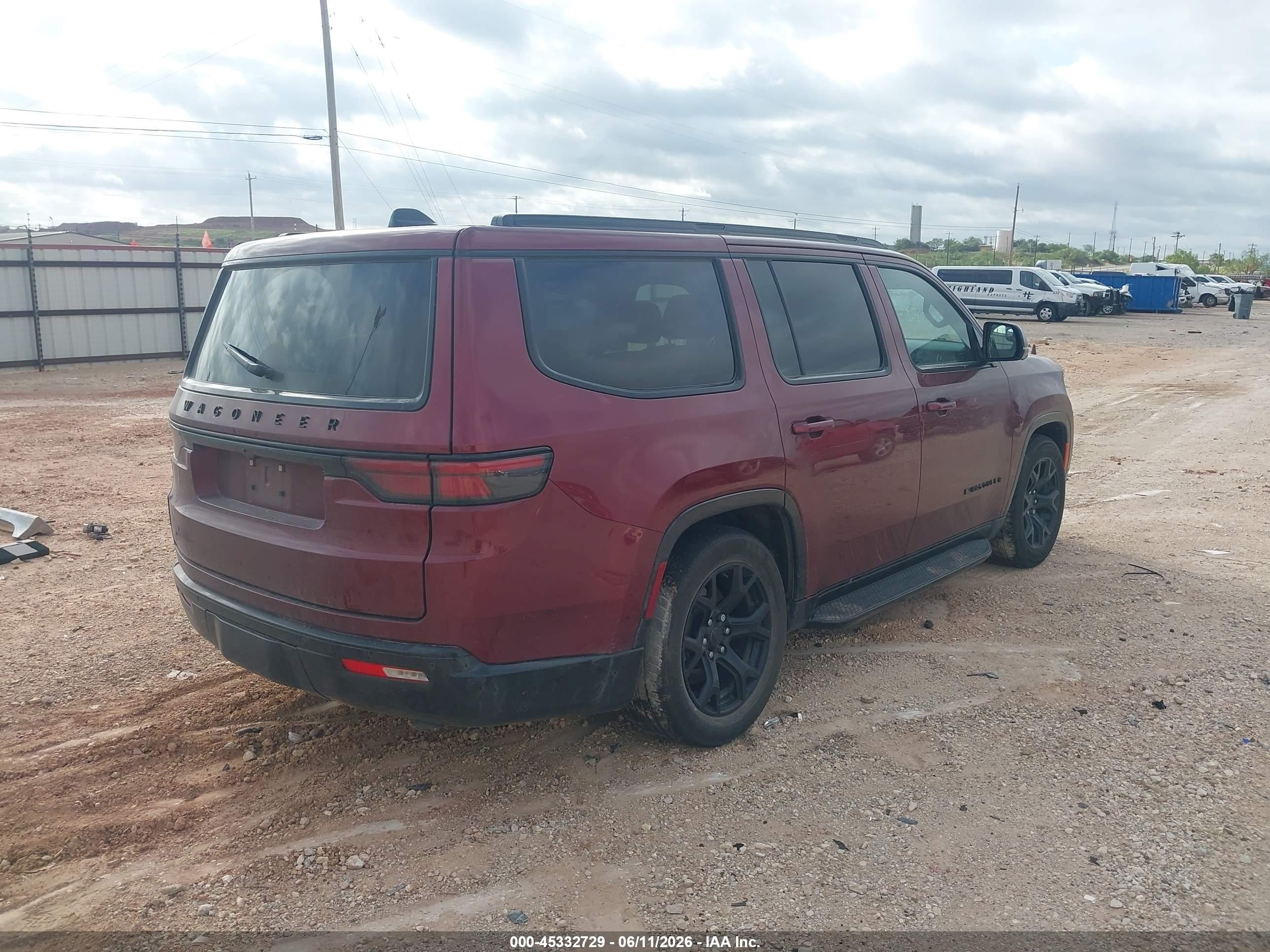 2025 Jeep Grand wagoneer VIN 1C4SJVBP2SS503999 IAAI salvage auction — Side, Original (Texas), sold $18,250 on 2026-08-13 (photo 4)