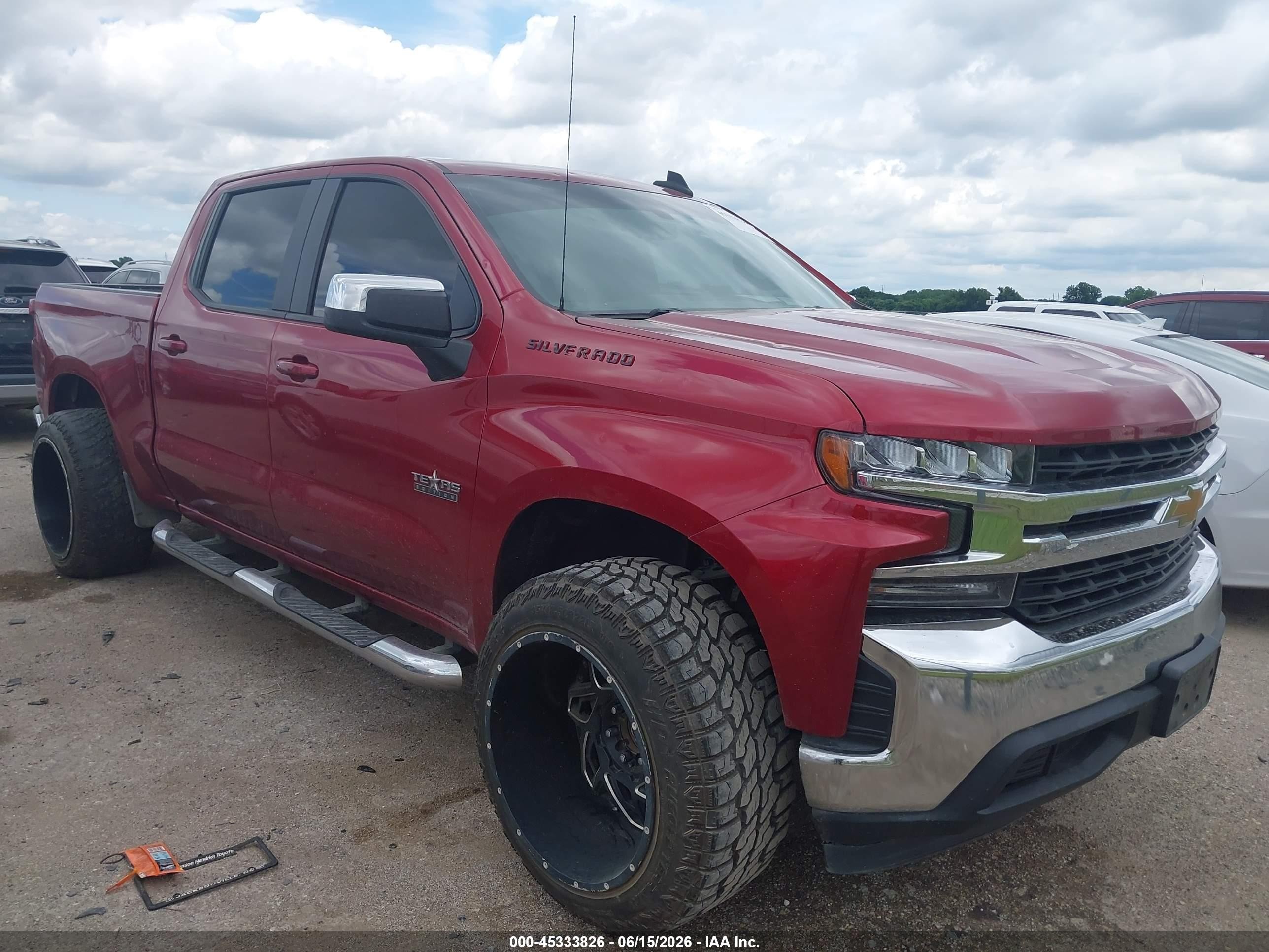 2019 Chevrolet Silverado 1500 VIN 3GCPWCED9KG119061 — IAAI salvage auction photo