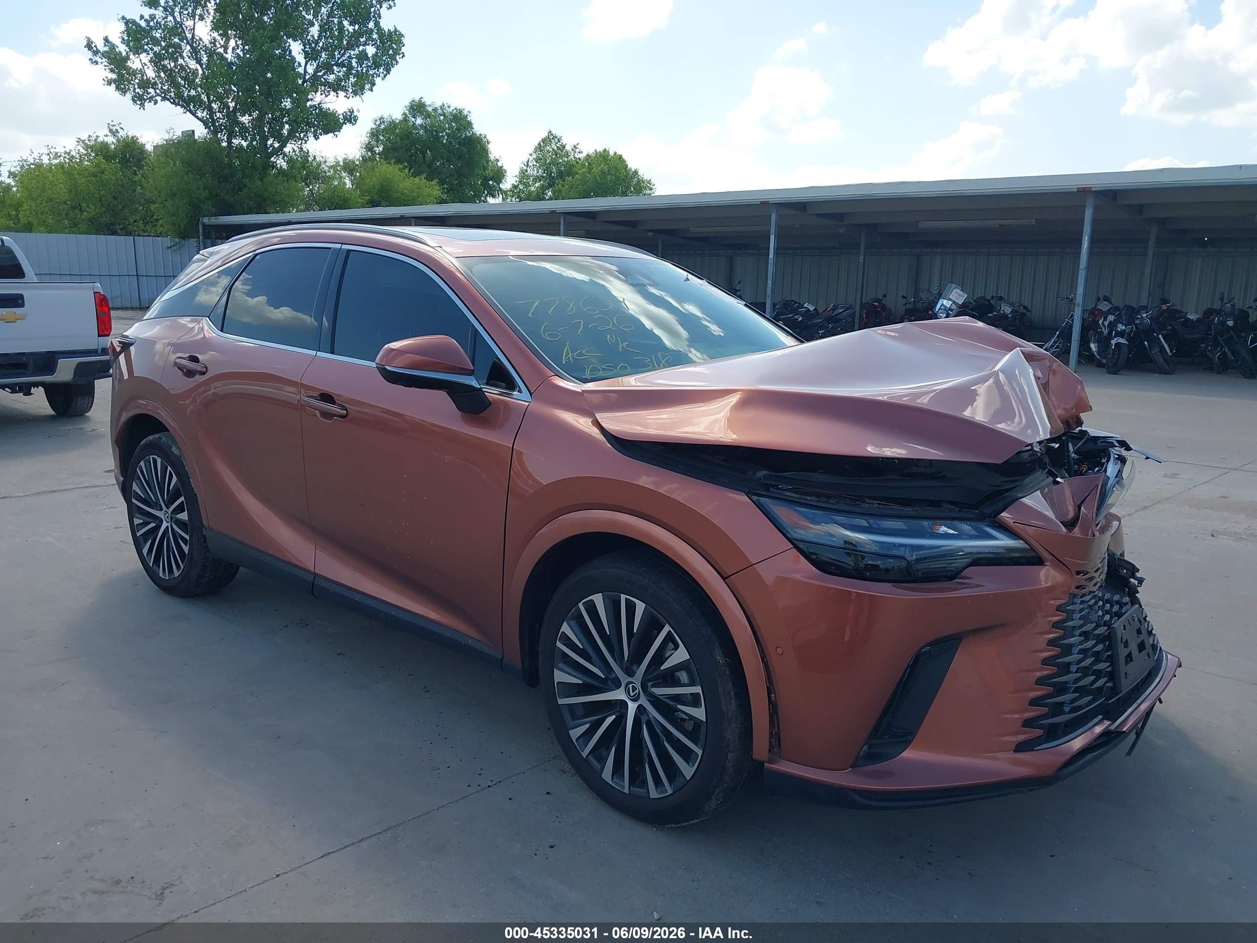 2024 Lexus RX 350h VIN 2T2BBMCA2RC049455 — IAAI salvage auction photo