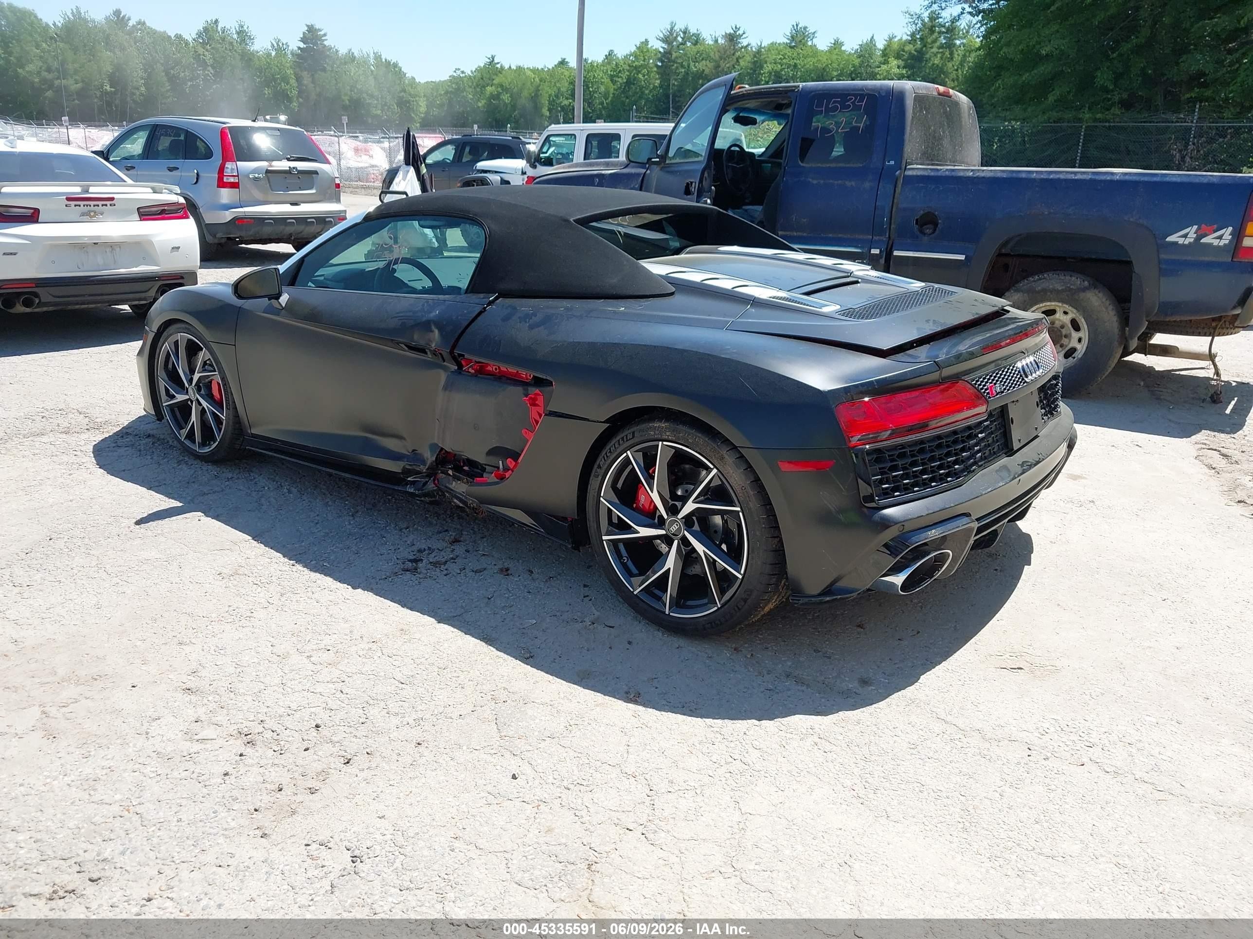 2021 Audi R8 VIN WUABACFX4M7900475 IAAI salvage auction — Side, Salvage (Maine), sold $70,750 on 2026-08-10 (photo 3)