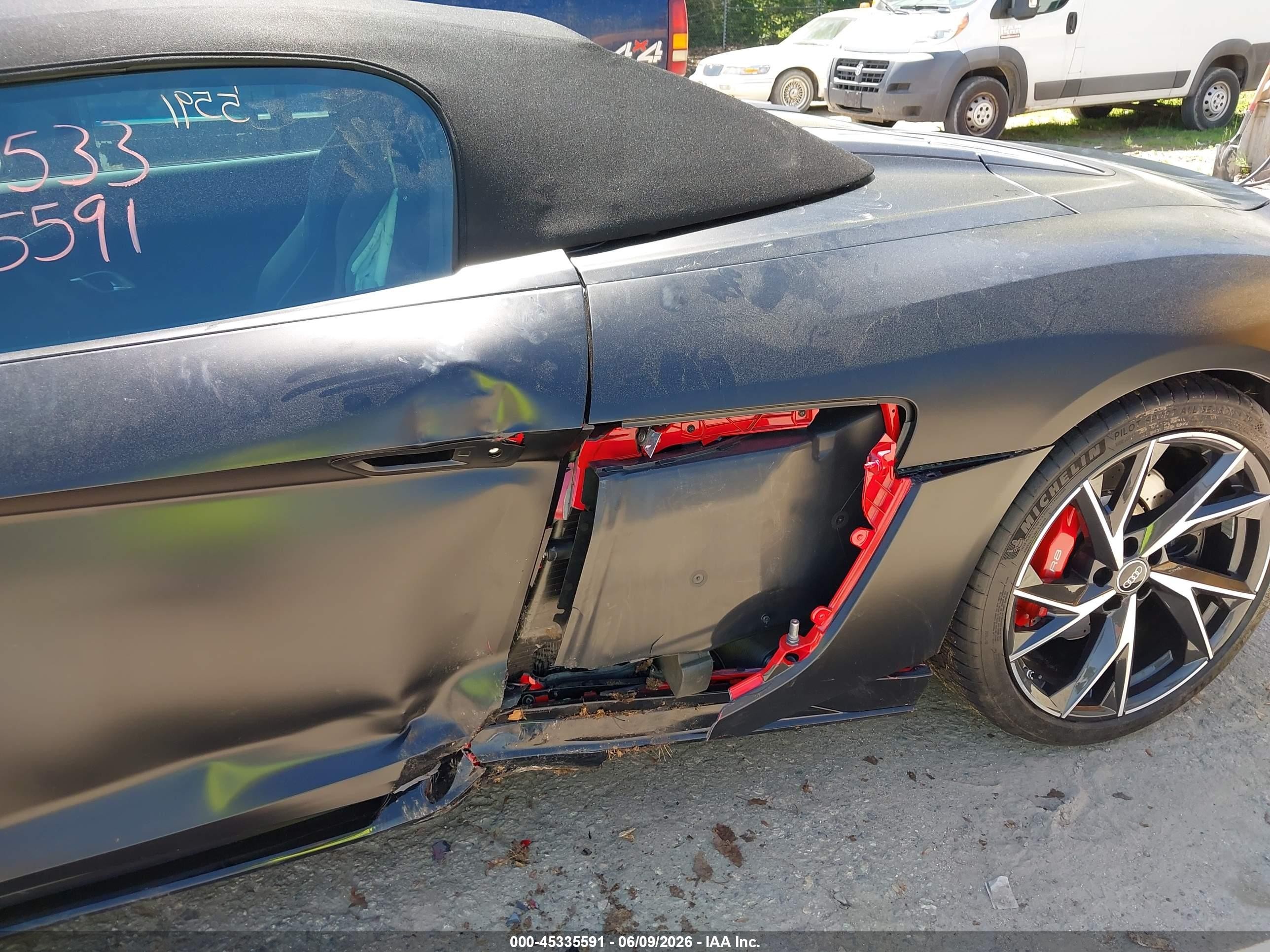 2021 Audi R8 VIN WUABACFX4M7900475 IAAI salvage auction — Side, Salvage (Maine), sold $70,750 on 2026-08-10 (photo 6)