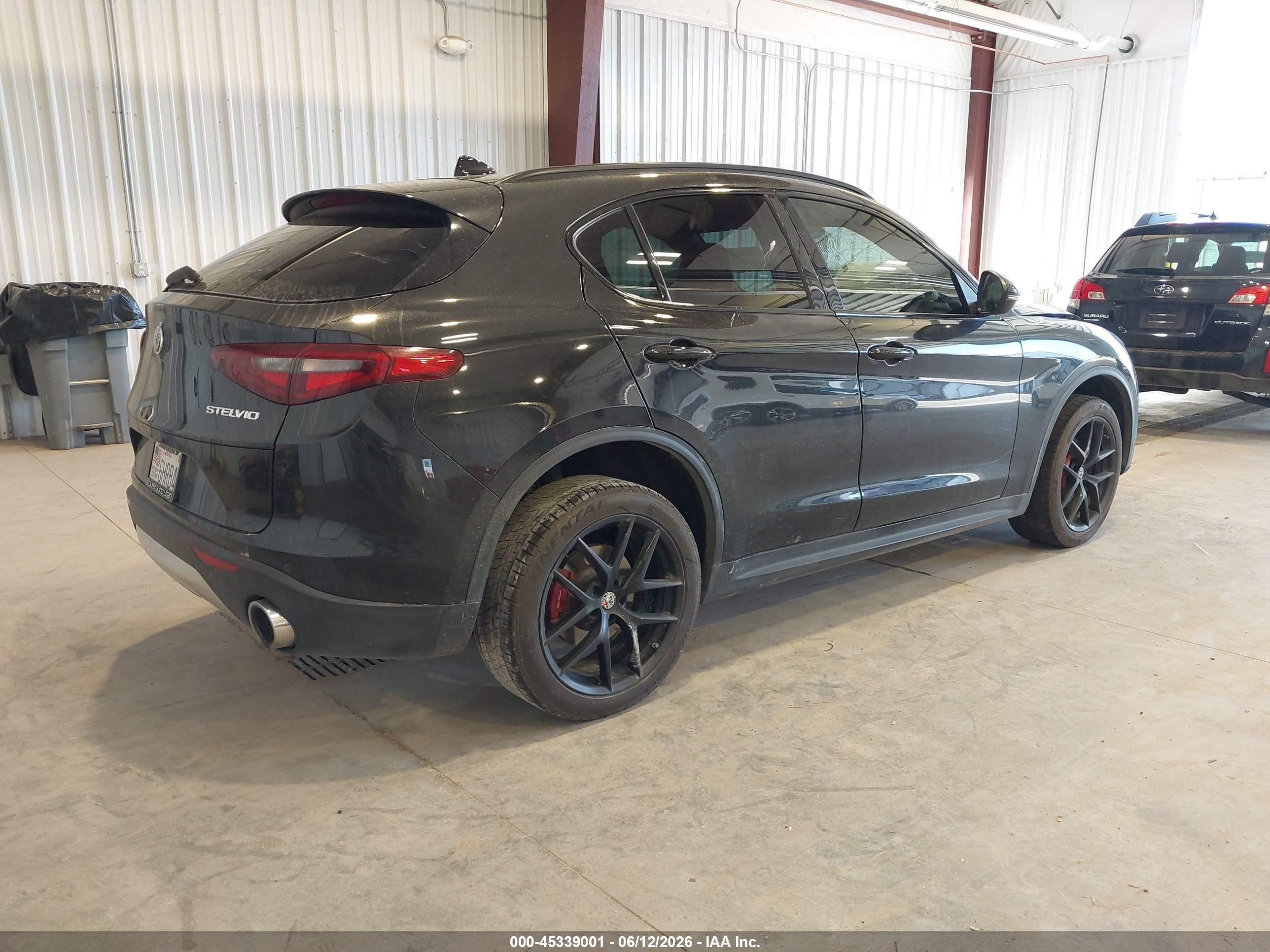 2018 Alfa romeo Stelvio VIN ZASFAKNN5J7B98677 IAAI salvage auction — Unknown, Salvage (Utah), sold $350 on 2026-09-08 (photo 4)