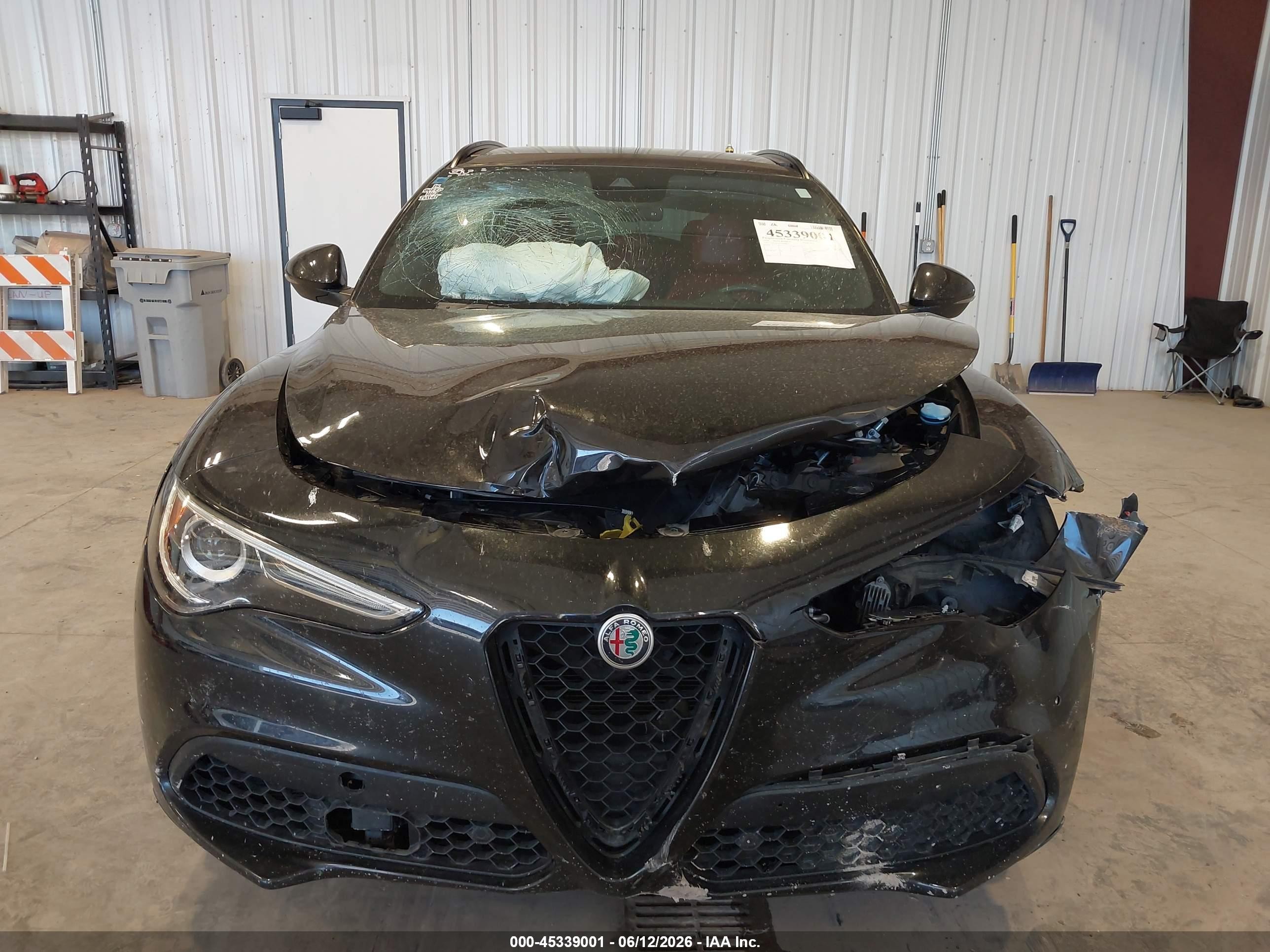 2018 Alfa romeo Stelvio VIN ZASFAKNN5J7B98677 IAAI salvage auction — Unknown, Salvage (Utah), sold $350 on 2026-09-08 (photo 6)