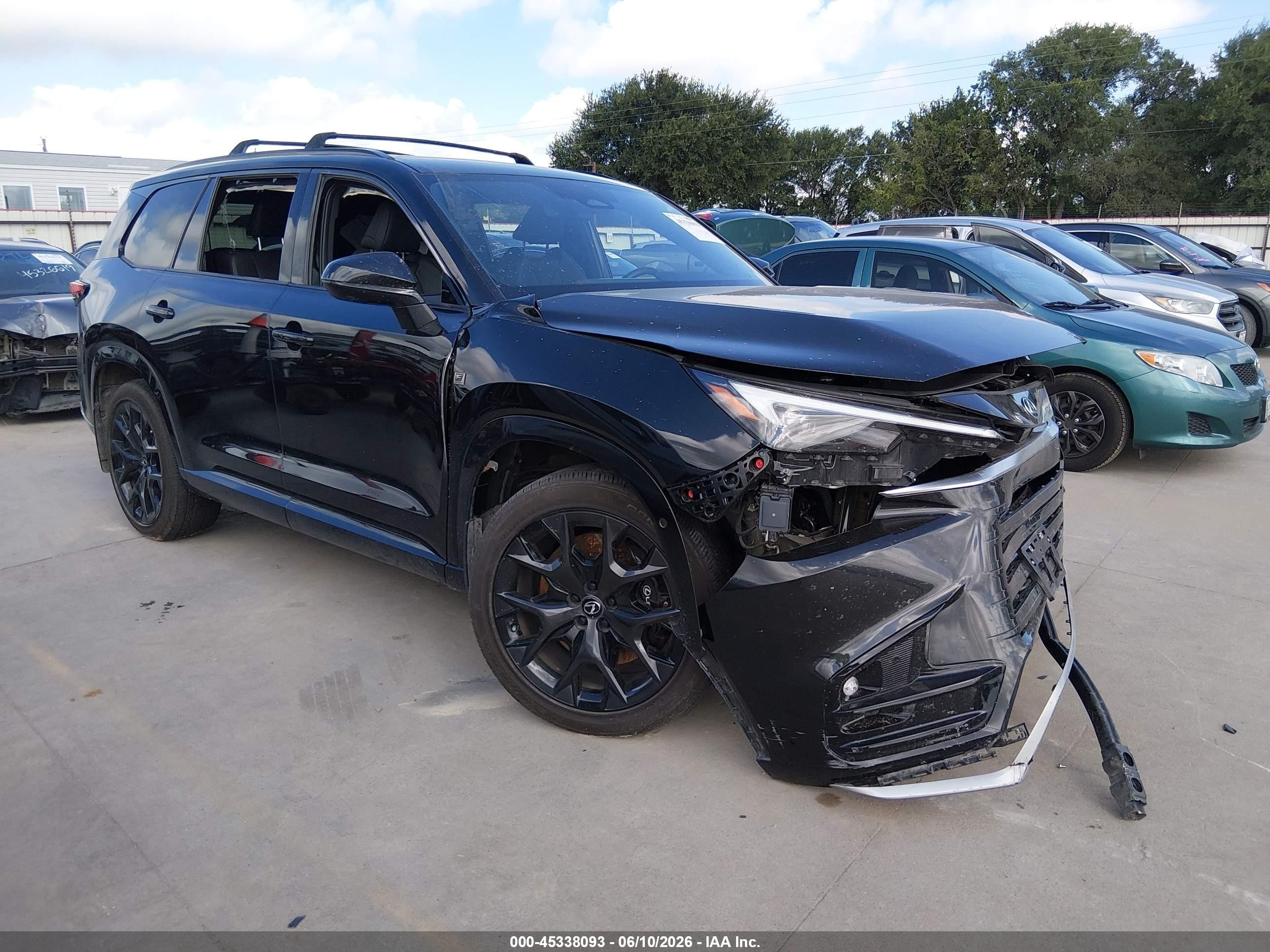 2024 Lexus TX 500h VIN 5TDABAB67RS005180 — IAAI salvage auction photo