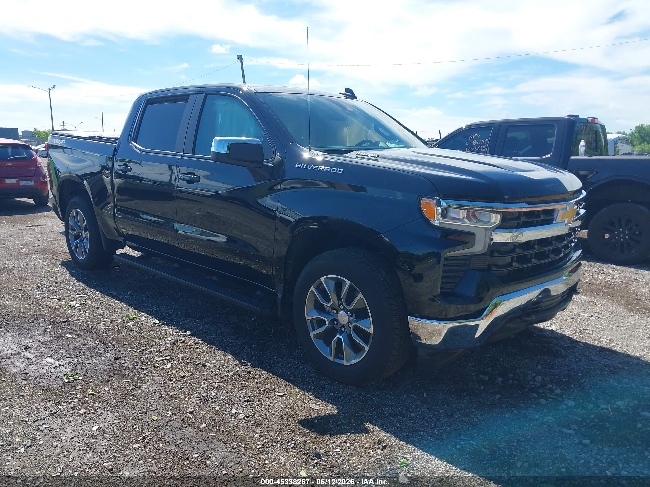 2026 Chevrolet Silverado 1500 VIN 1GCPKKEK6TZ315352 — IAAI salvage auction photo