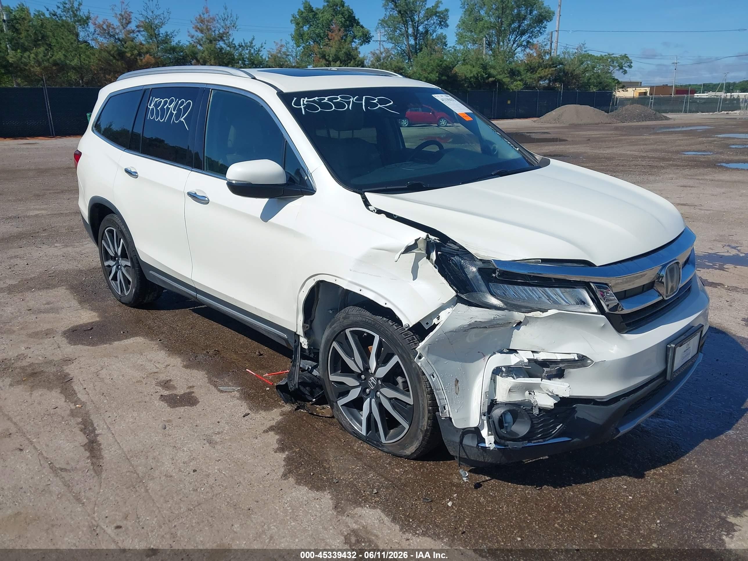 2019 Honda Pilot VIN 5FNYF6H63KB040056 — IAAI salvage auction photo