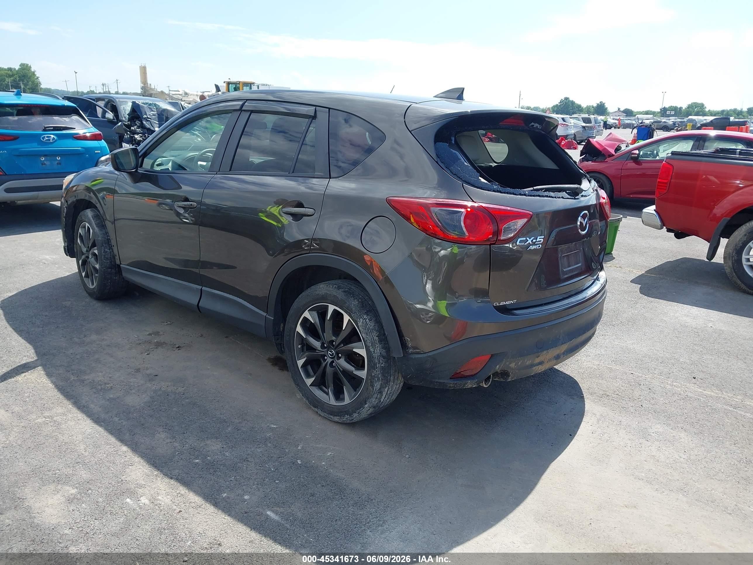 2016 Mazda Cx-5 VIN JM3KE4DY2G0686643 IAAI salvage auction — Unknown, Salvage (Illinois), sold $2,500 on 2026-09-08 (photo 3)
