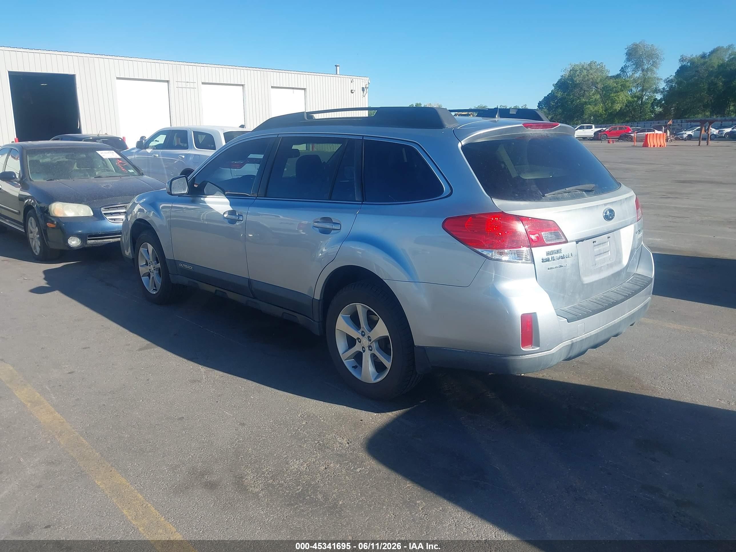 2013 Subaru Outback VIN 4S4BRBKC0D3209840 IAAI salvage auction — Normal Wear, Clear (Utah), sold $275 on 2026-07-09 (photo 3)