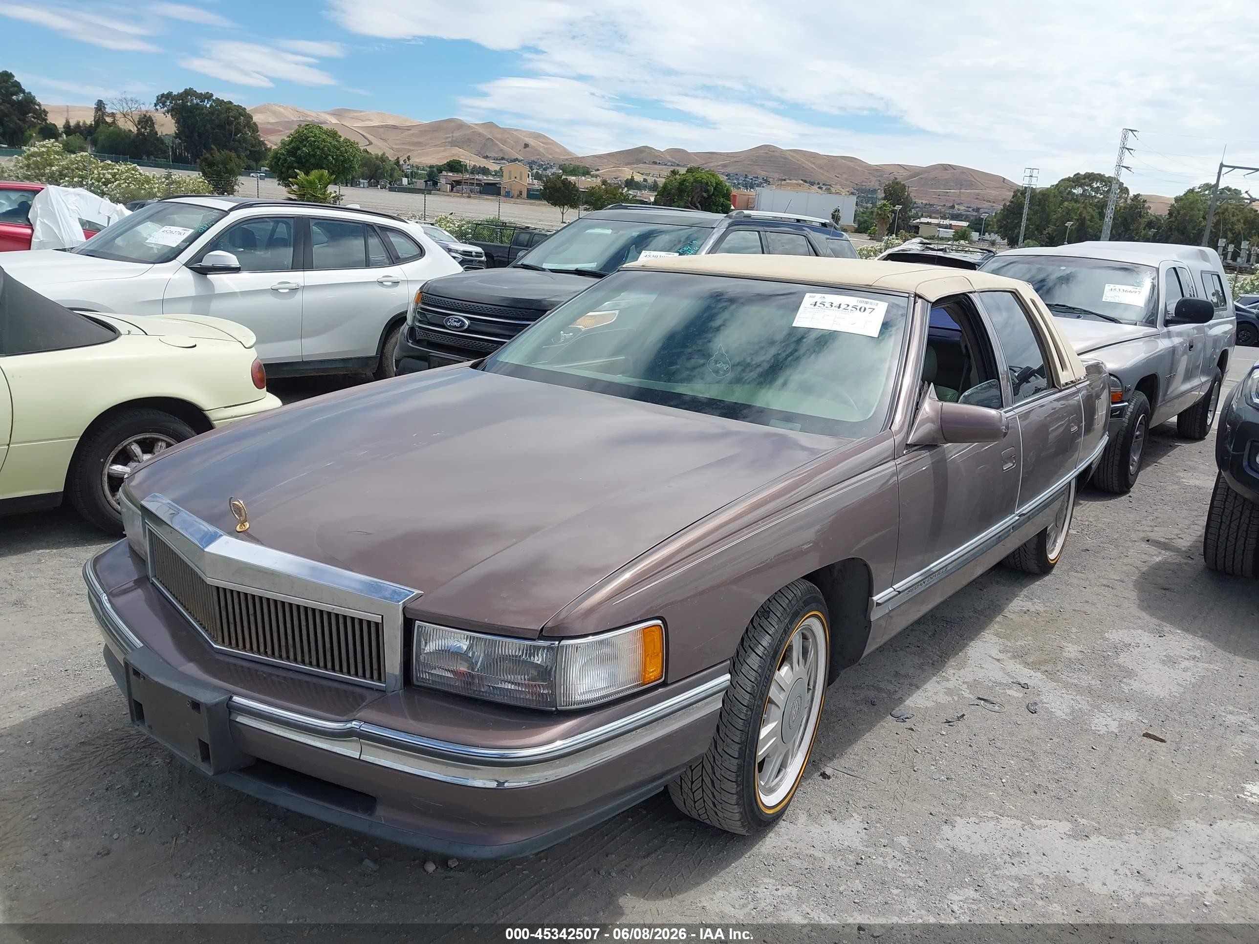 1995 Cadillac Deville VIN 1G6KD52B1SU231173 IAAI salvage auction — Unknown, Clear - Dealer Only (California), sold $775 on 2026-07-02 (photo 6)