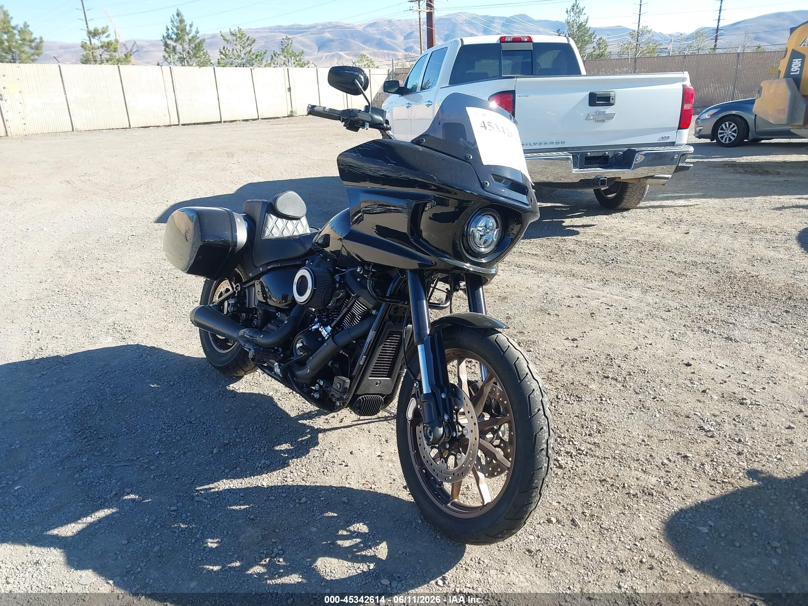 2022 Harley-Davidson FXLRST VIN 1HD1YXZ26NB051006 — IAAI salvage auction photo