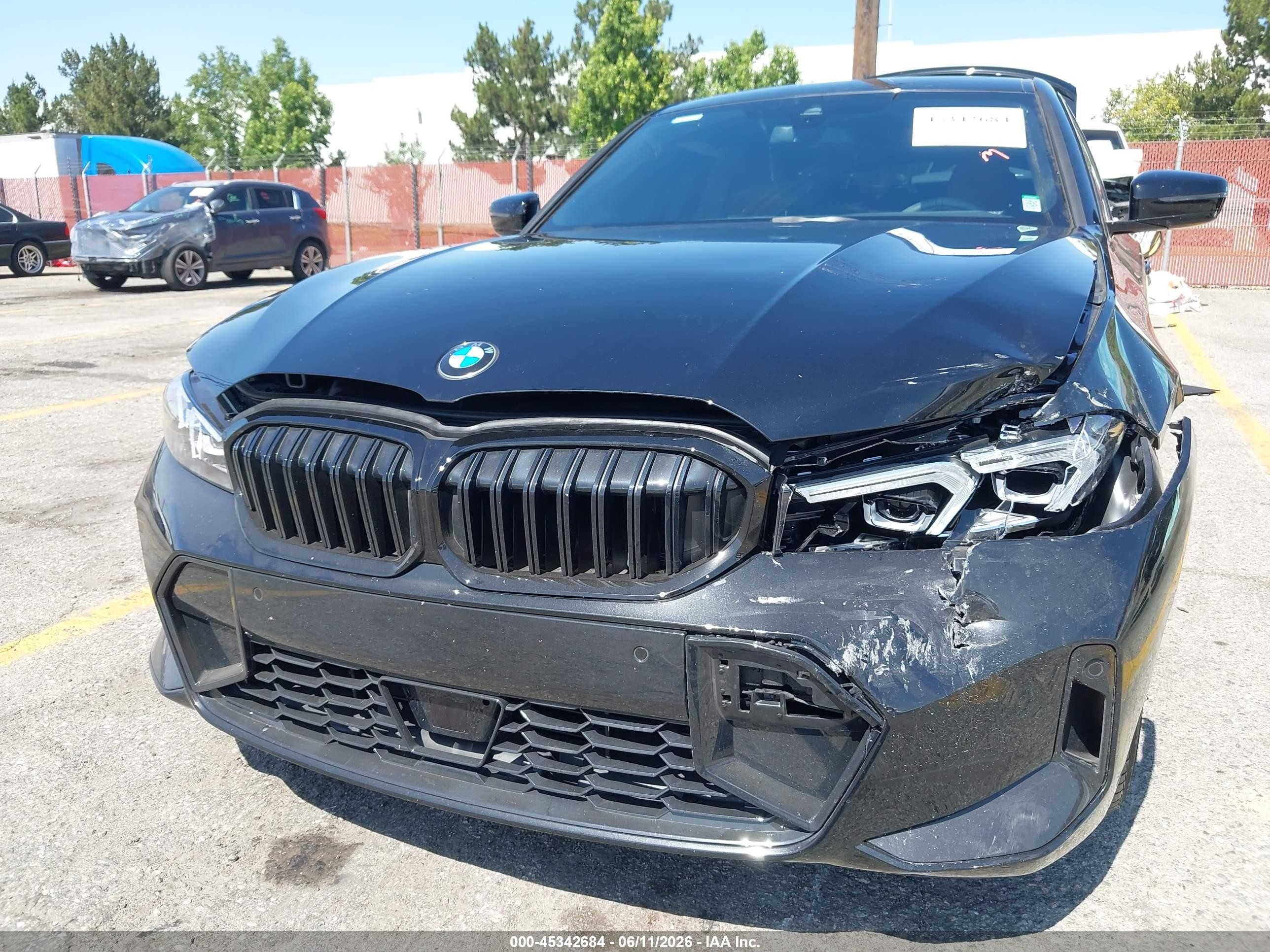 2026 BMW 3er VIN 3MW69CW09T8G12519 IAAI salvage auction — Side, Salvage (California), sold $19,800 on 2026-08-17 (photo 6)