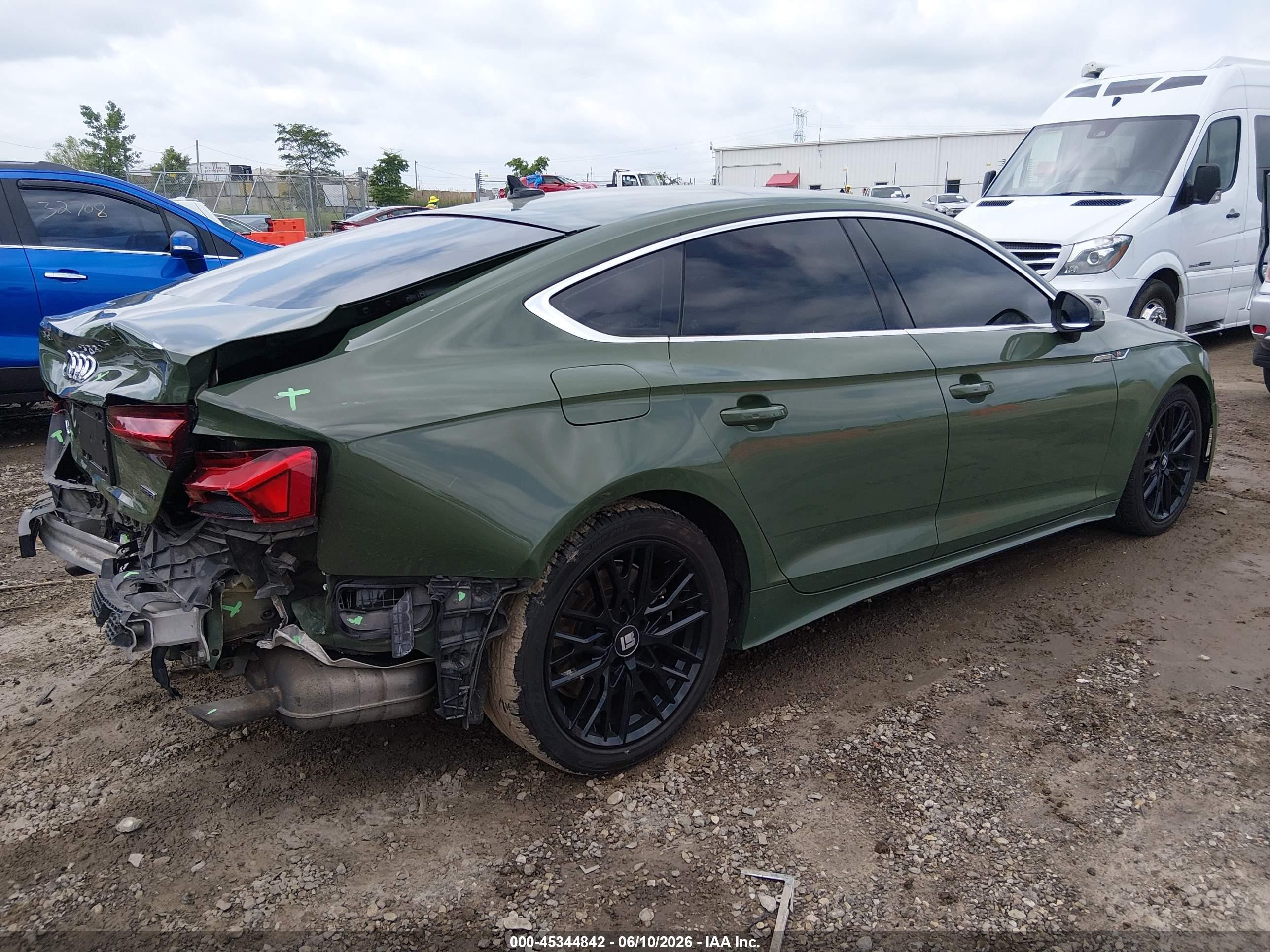 2022 Audi A5 VIN WAUDACF53NA013262 IAAI salvage auction — Rear End, Salvage (Illinois), sold $8,450 on 2026-09-09 (photo 4)