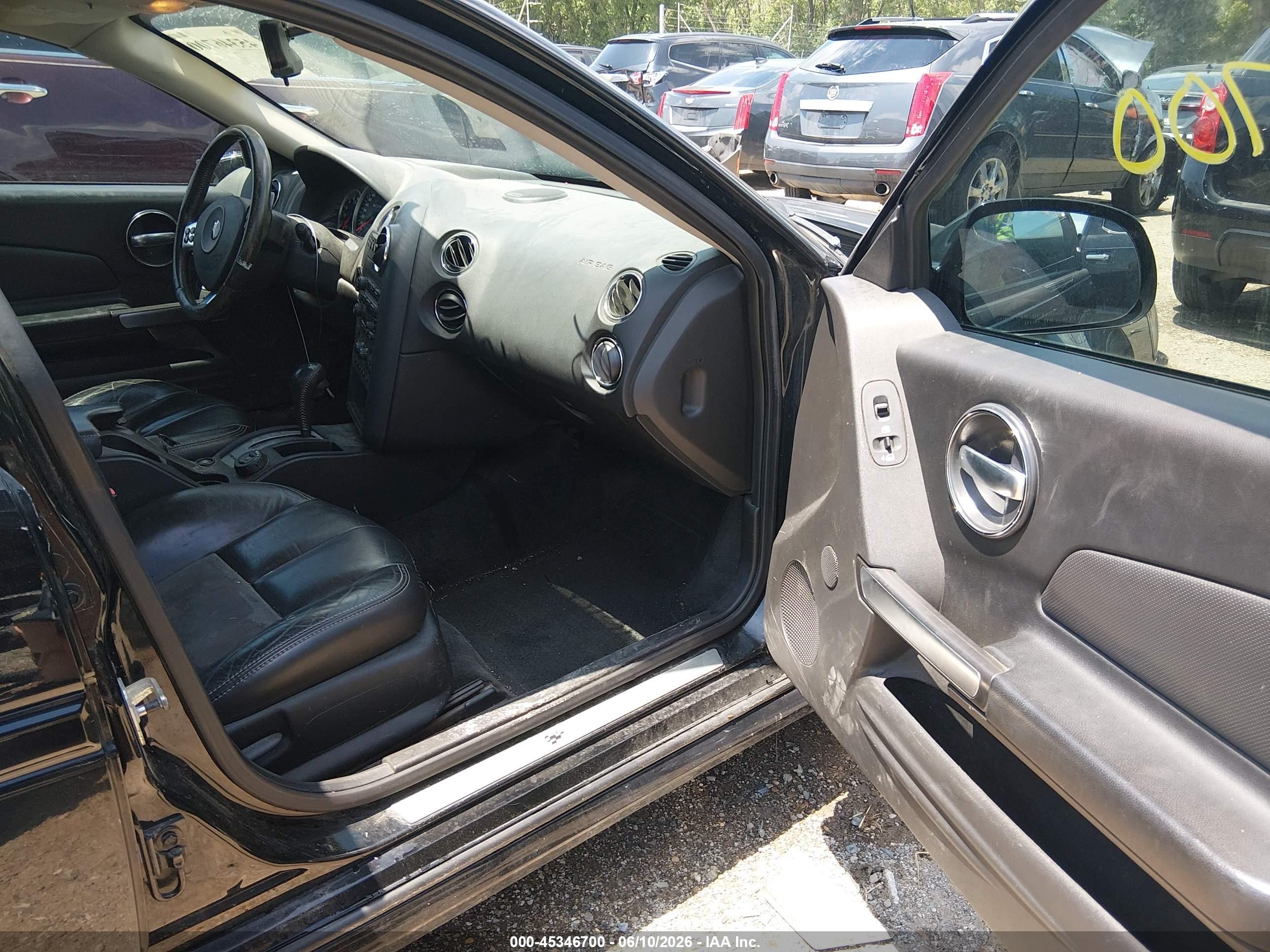 2008 Pontiac Grand Prix VIN 2G2WC55CX81172963 IAAI salvage auction — Side, Clear (Indiana), sold $500 on 2026-09-12 (photo 5)