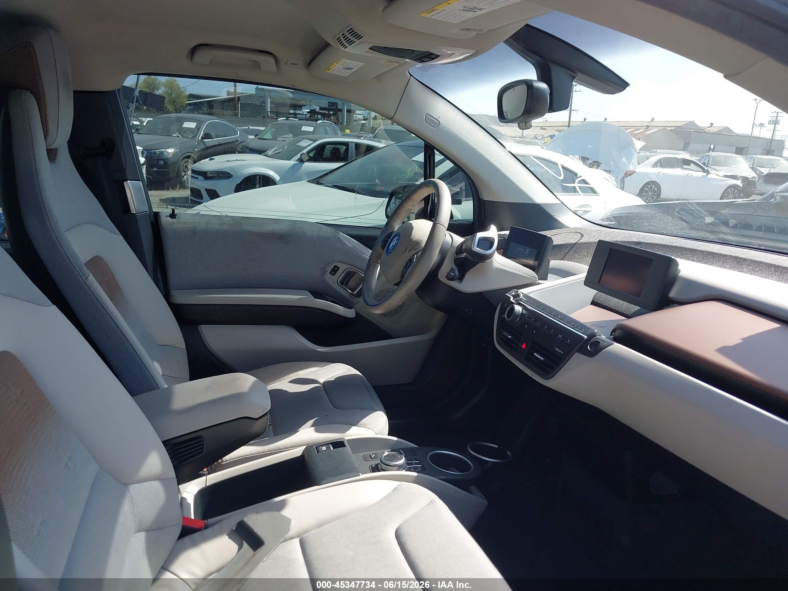 2019 BMW i3 VIN WBY8P4C5XK7E02567 IAAI salvage auction — Rear End, Salvage Certificate (California), sold $5,100 on 2026-07-11 (photo 5)
