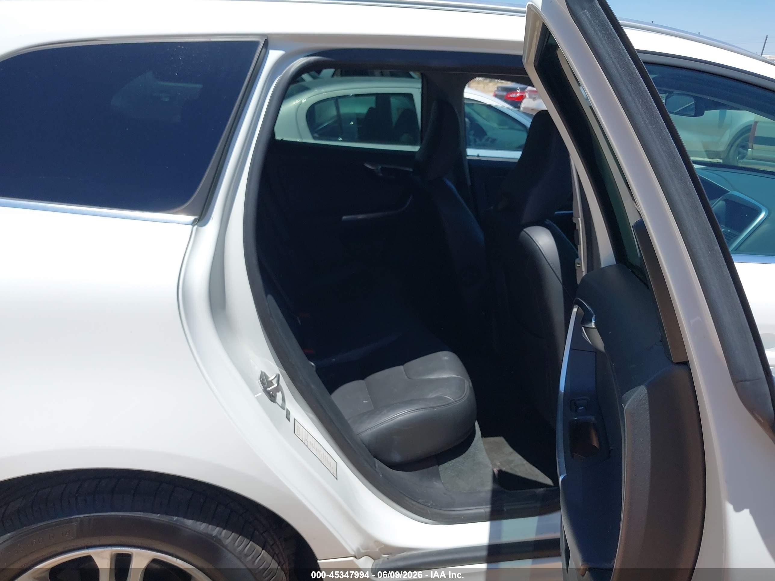 2015 Volvo XC60 VIN YV426MDB3F2588450 IAAI salvage auction — Normal Wear, Clear-Dealer Only (Arizona), sold $725 on 2026-07-02 (photo 8)