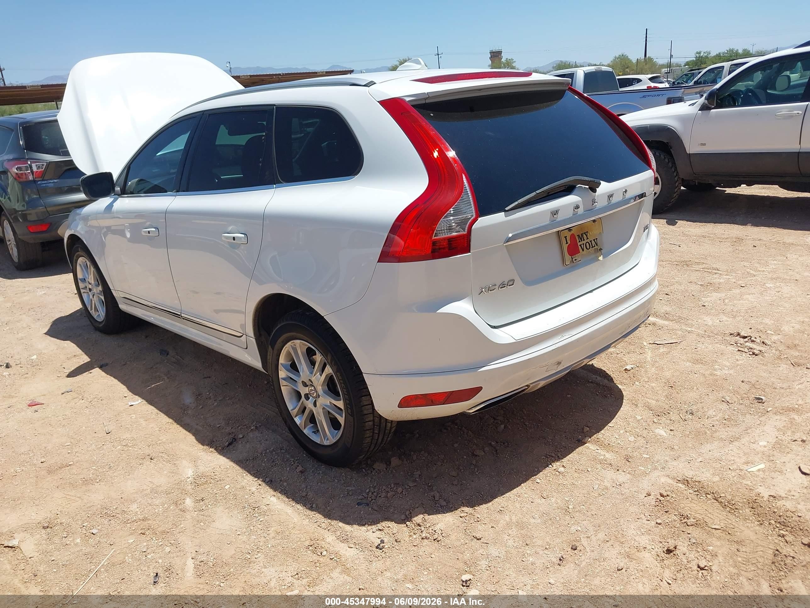 2015 Volvo XC60 VIN YV426MDB3F2588450 IAAI salvage auction — Normal Wear, Clear-Dealer Only (Arizona), sold $725 on 2026-07-02 (photo 3)
