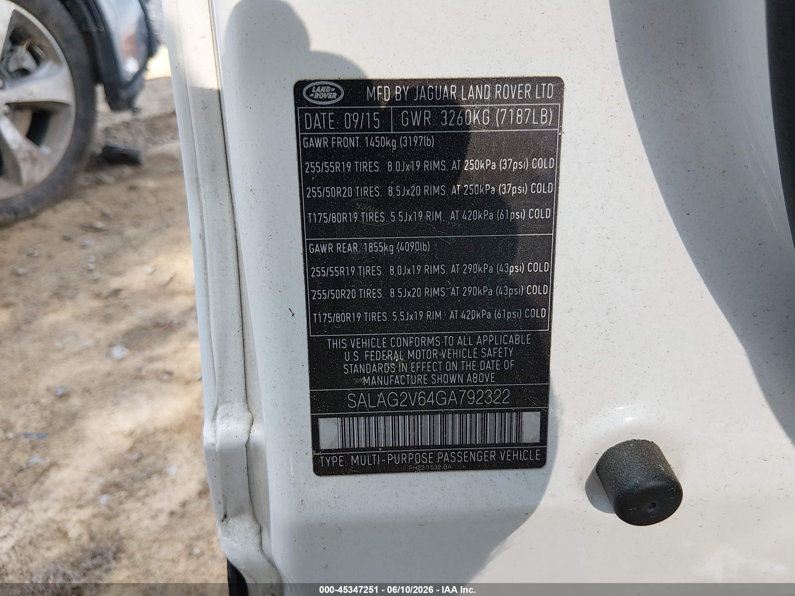 2016 Land Rover LR4 VIN SALAG2V64GA792322 IAAI salvage auction — Normal Wear, Clear (South Carolina), sold $700 on 2026-06-30 (photo 9)