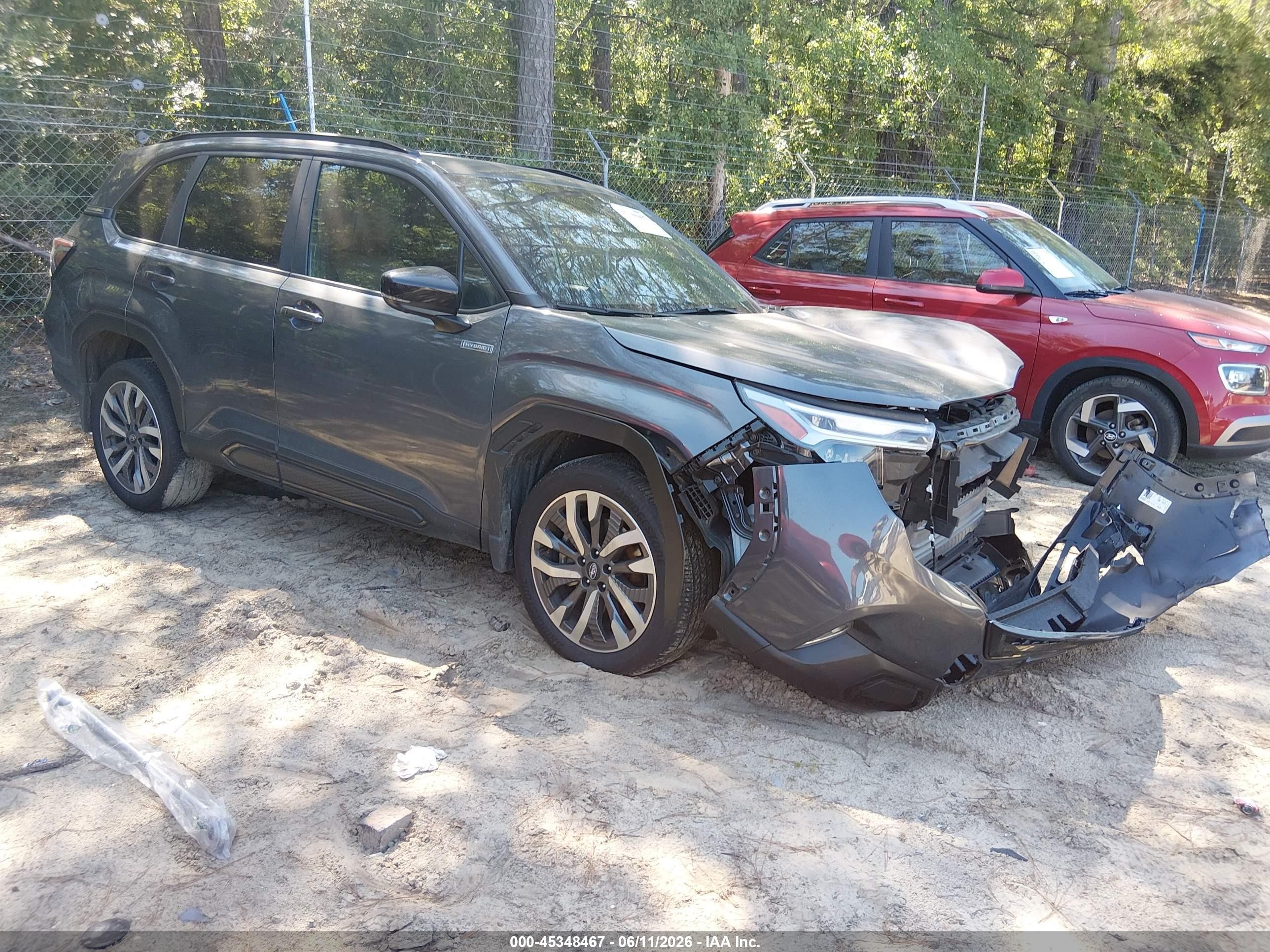 2025 Subaru Forester VIN JF2SLSTD8SH421125 — IAAI salvage auction photo