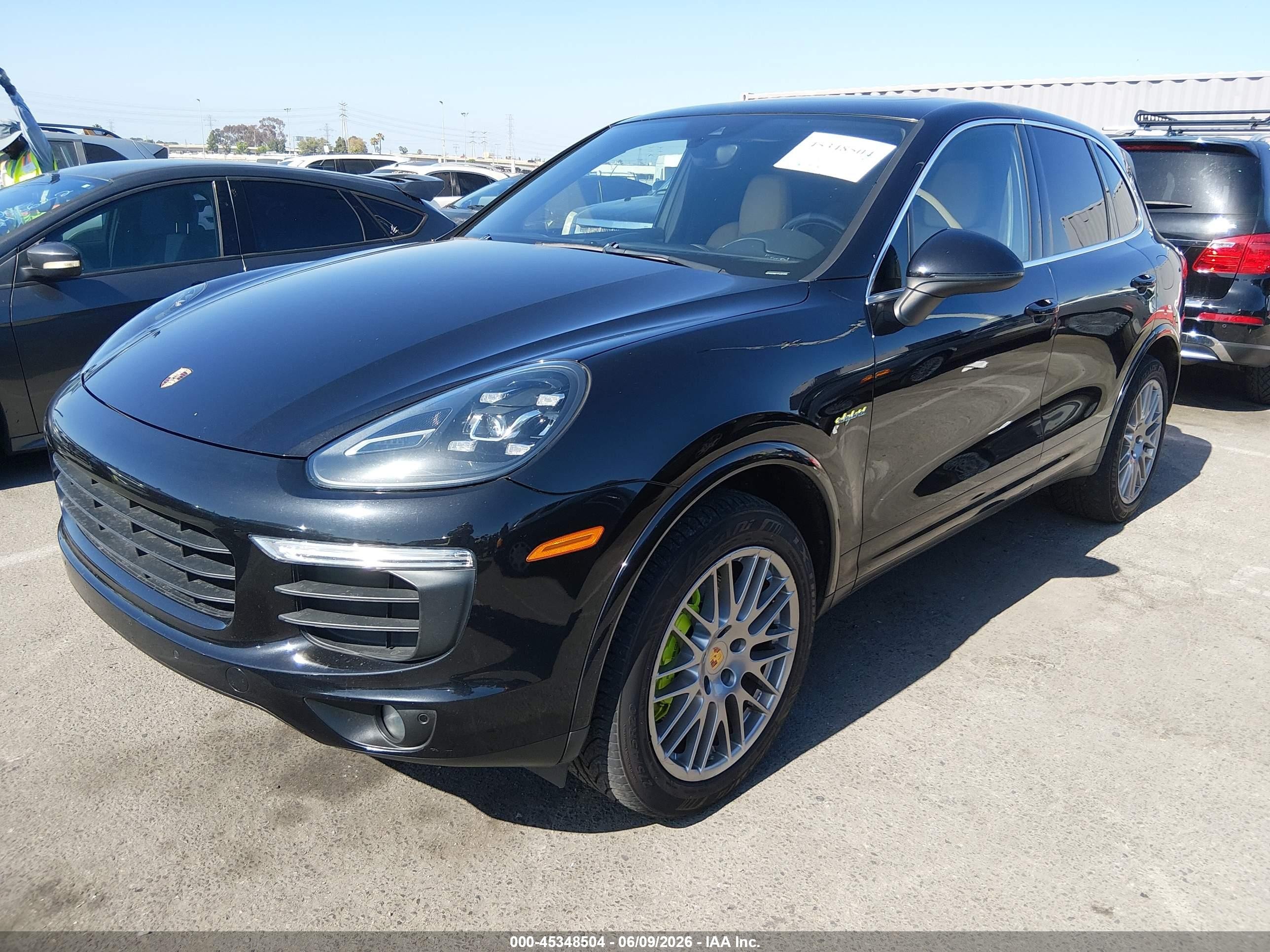 2015 Porsche Cayenne VIN WP1AE2A27FLA54063 IAAI salvage auction — Normal Wear, Clear (Montana), sold $8,000 on 2026-07-09 (photo 2)