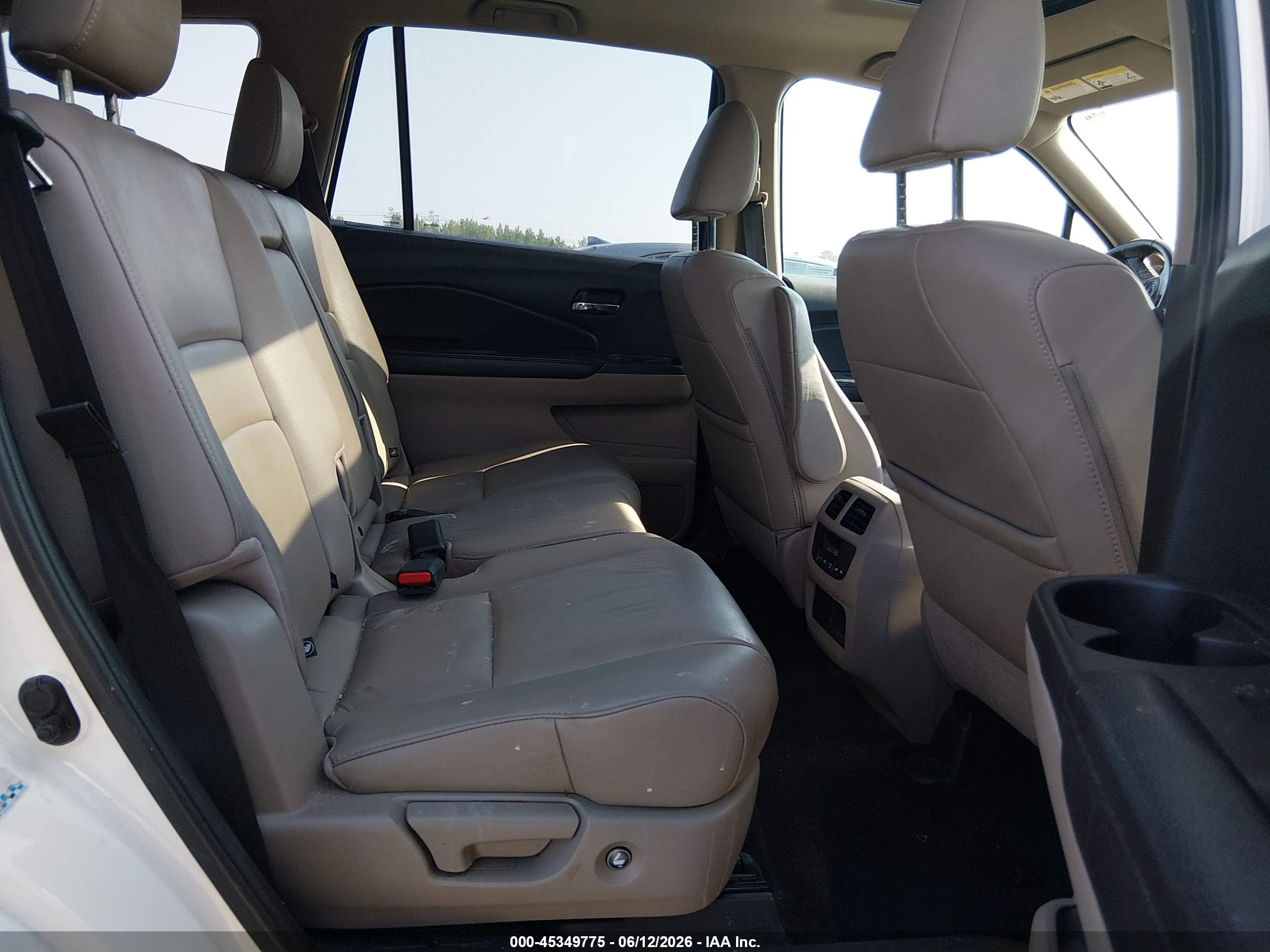 2017 Honda Pilot VIN 5FNYF6H74HB060771 IAAI salvage auction — Burn Engine, Salvage (North Carolina), sold $1,550 on 2026-07-10 (photo 8)