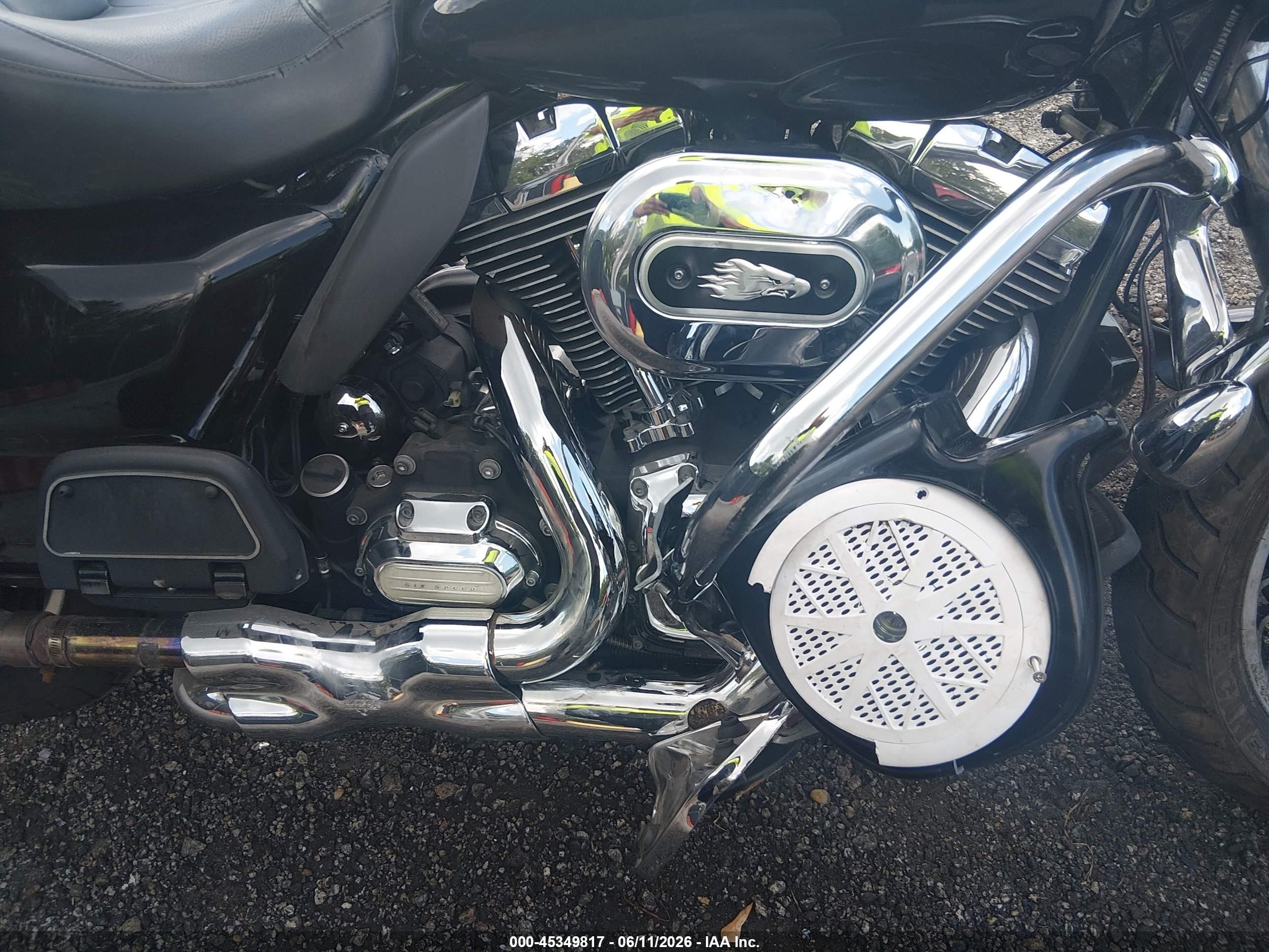 2013 Harley-davidson Road glide VIN 1HD1KGM12DB651116 IAAI salvage auction — Side, Salvage (South Carolina), sold $1,500 on 2026-09-08 (photo 8)