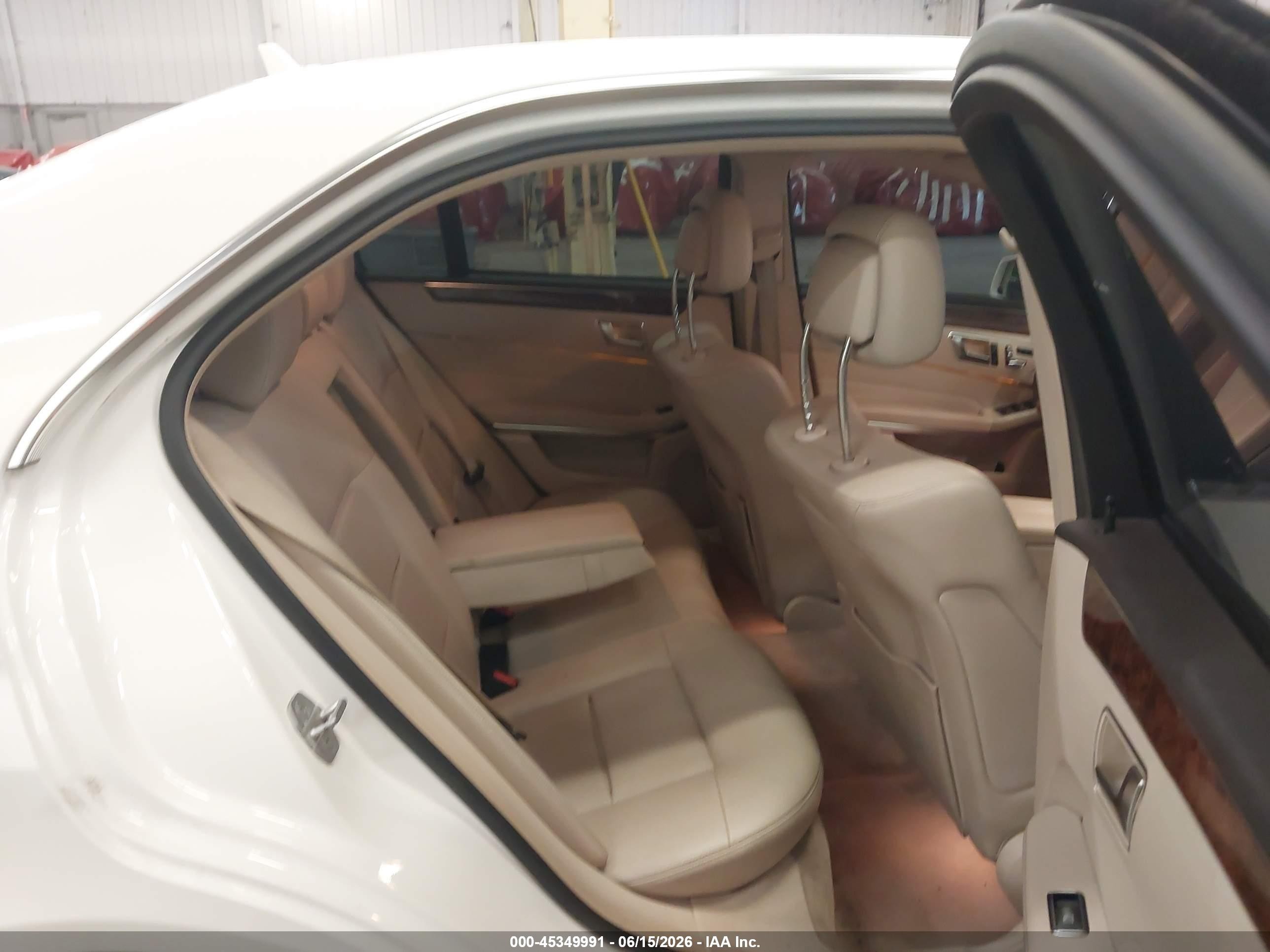 2014 Mercedes-Benz E-Class VIN WDDHF8JB2EA838411 IAAI salvage auction — Front End, Salvage (Oregon), sold $2,000 on 2026-09-27 (photo 8)