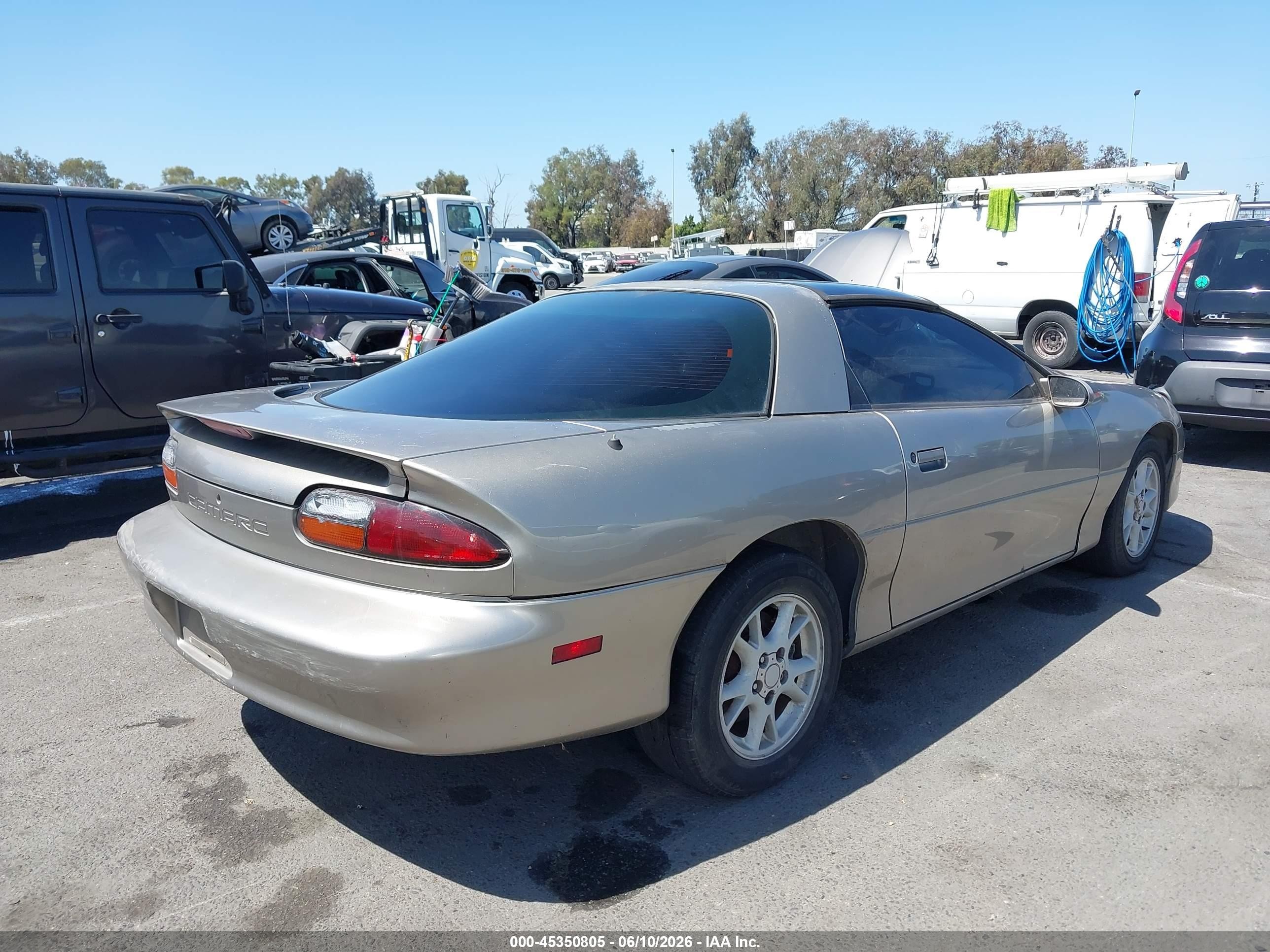 2002 Chevrolet Camaro VIN 2G1FP22K222128170 IAAI salvage auction — Normal Wear, Clear - Dealer Only (California), sold $350 on 2026-07-09 (photo 4)