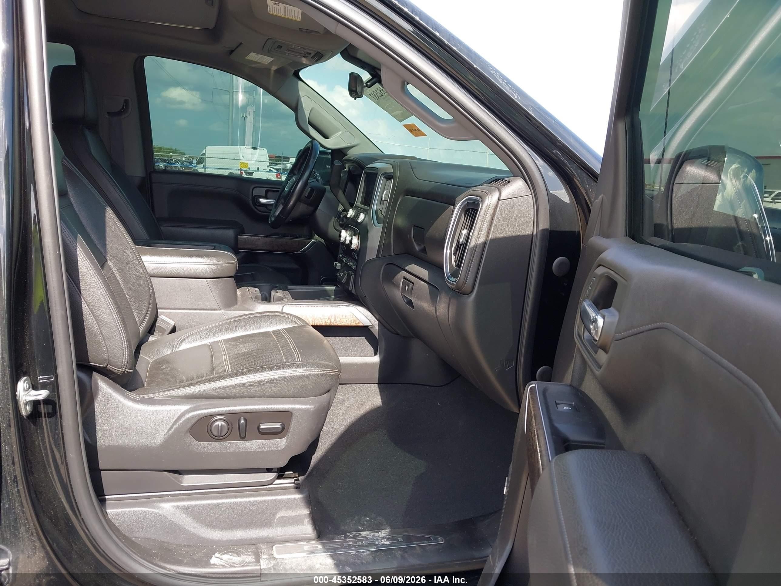 2021 GMC Sierra 1500 VIN 3GTU9FEL1MG104012 IAAI salvage auction — Theft, Original (Texas), sold $16,800 on 2026-08-24 (photo 5)