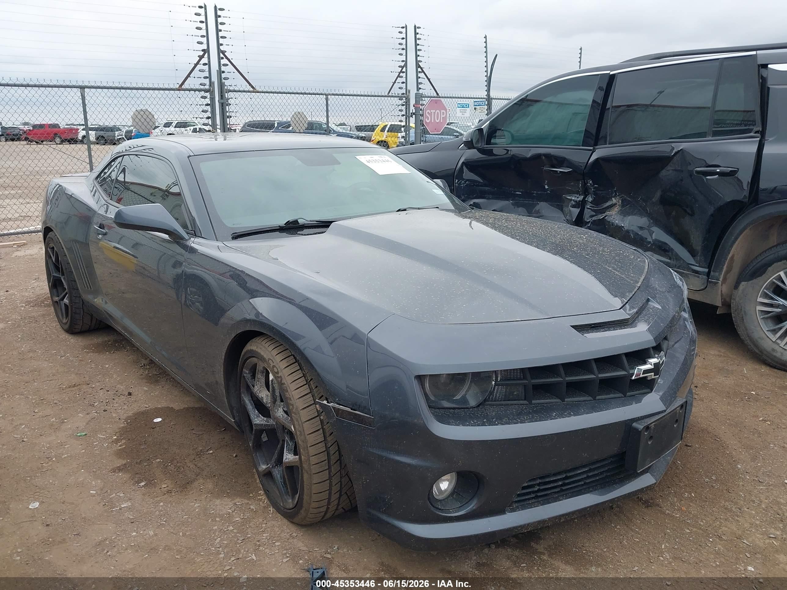 2010 Chevrolet Camaro VIN 2G1FT1EWXA9135460 — IAAI salvage auction photo