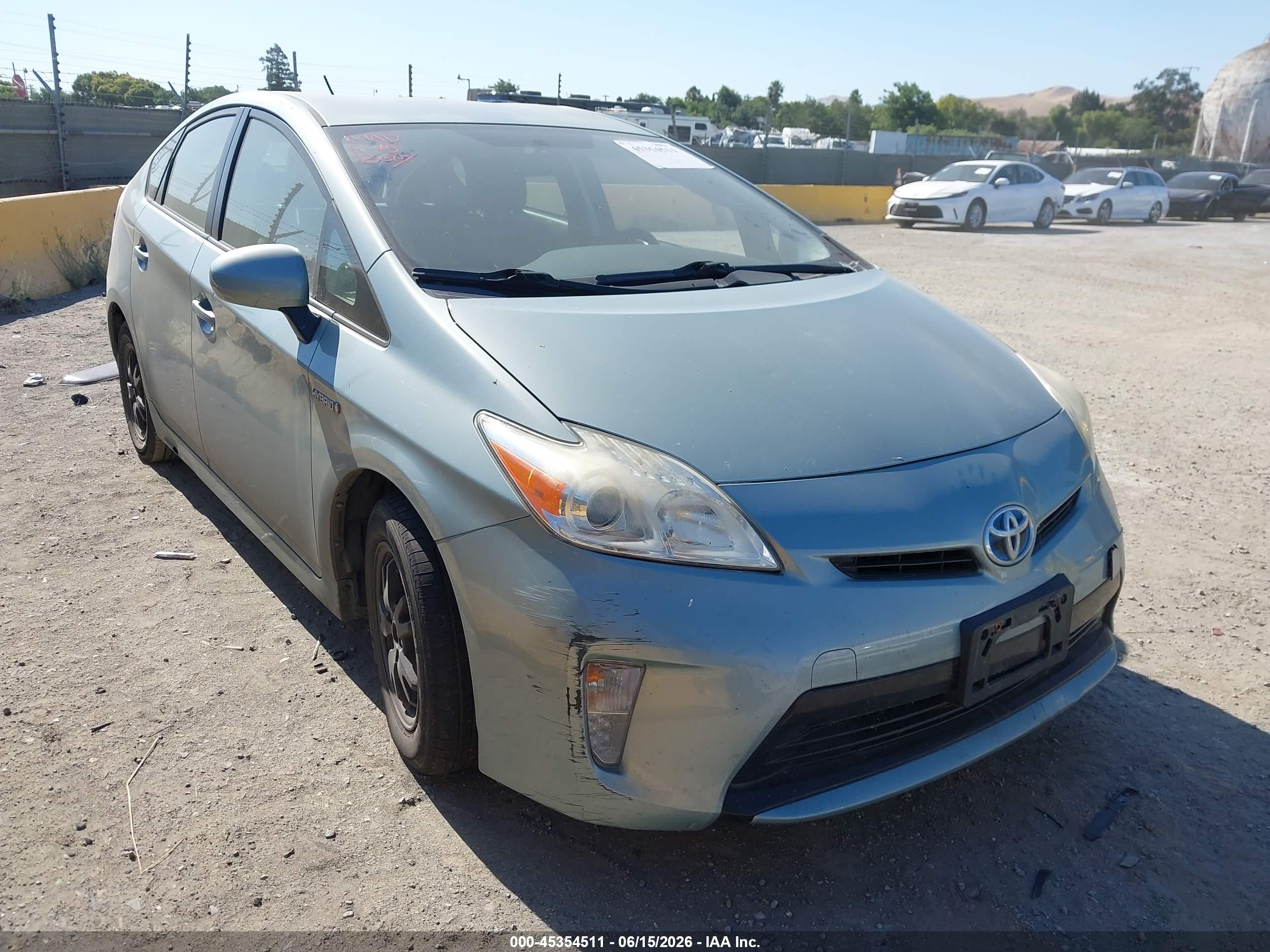 2014 Toyota Prius VIN JTDKN3DU8E1749199 IAAI salvage auction — Normal Wear, Clear - Dealer Only (California), sold $2,550 on 2026-07-09 (photo 1)