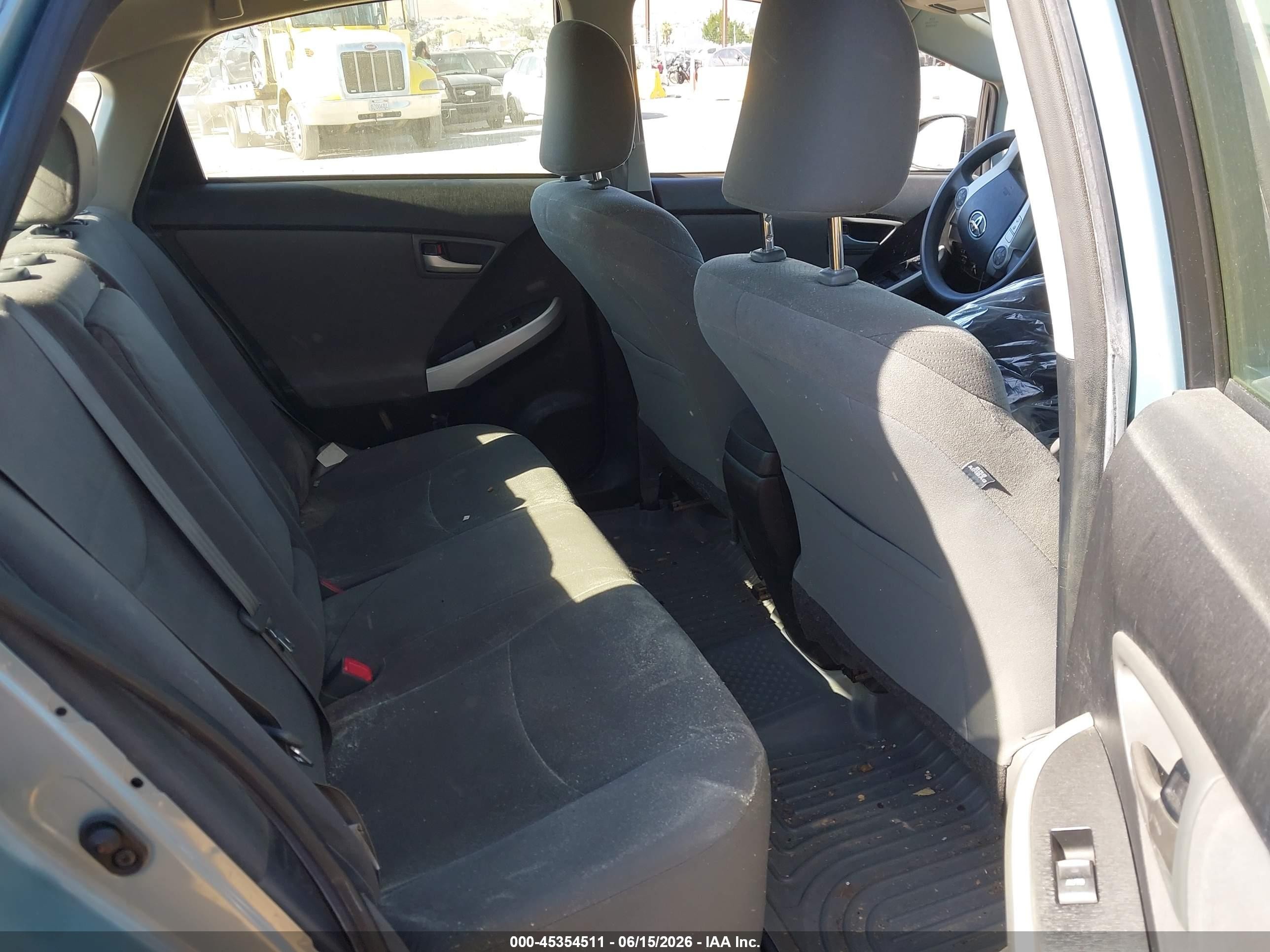 2014 Toyota Prius VIN JTDKN3DU8E1749199 IAAI salvage auction — Normal Wear, Clear - Dealer Only (California), sold $2,550 on 2026-07-09 (photo 8)