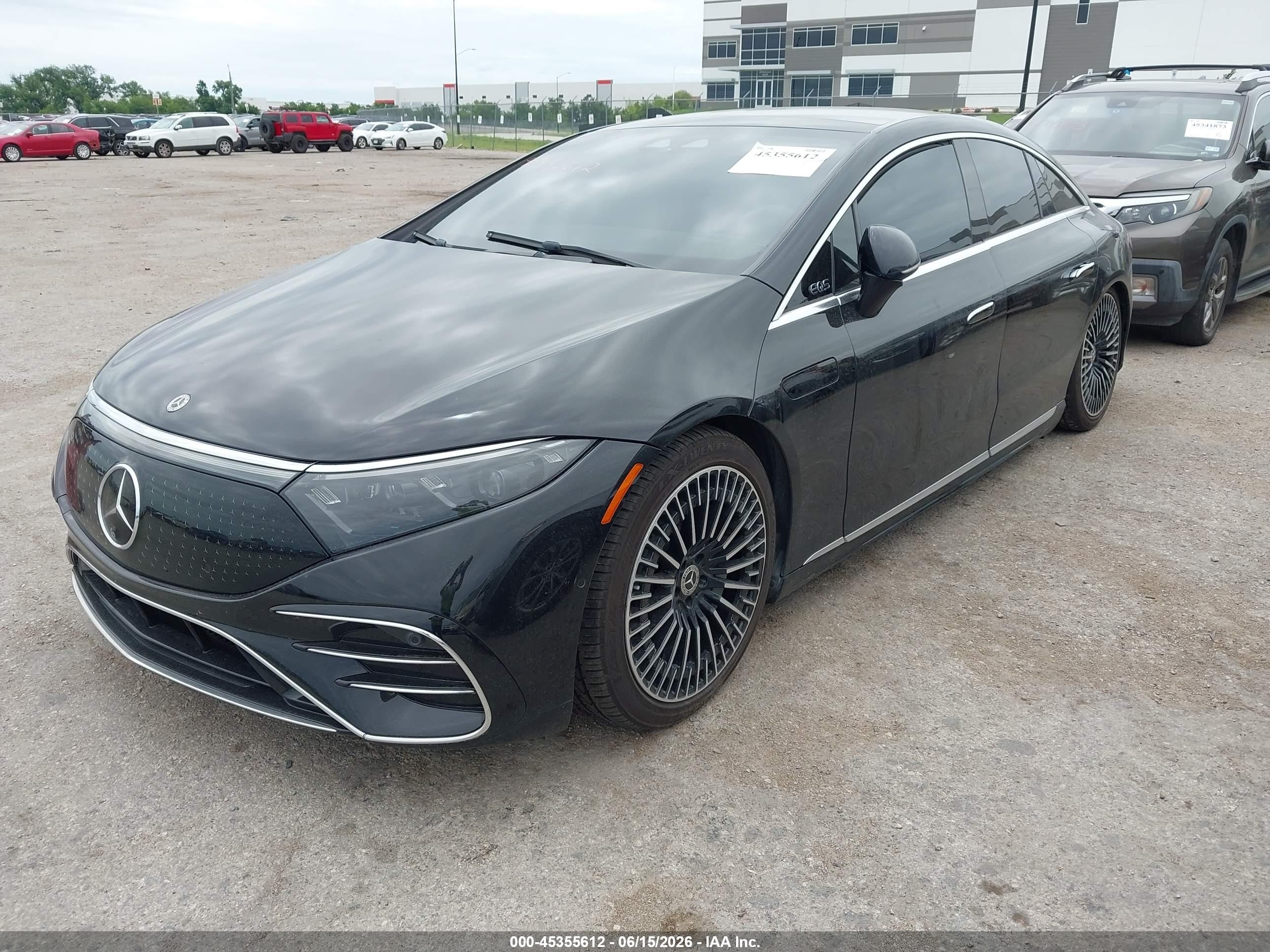2023 Mercedes-benz Eqs VIN W1KCG2DB1PA025581 IAAI salvage auction — Rear End, Salvage (Texas), sold $19,800 on 2026-08-25 (photo 2)