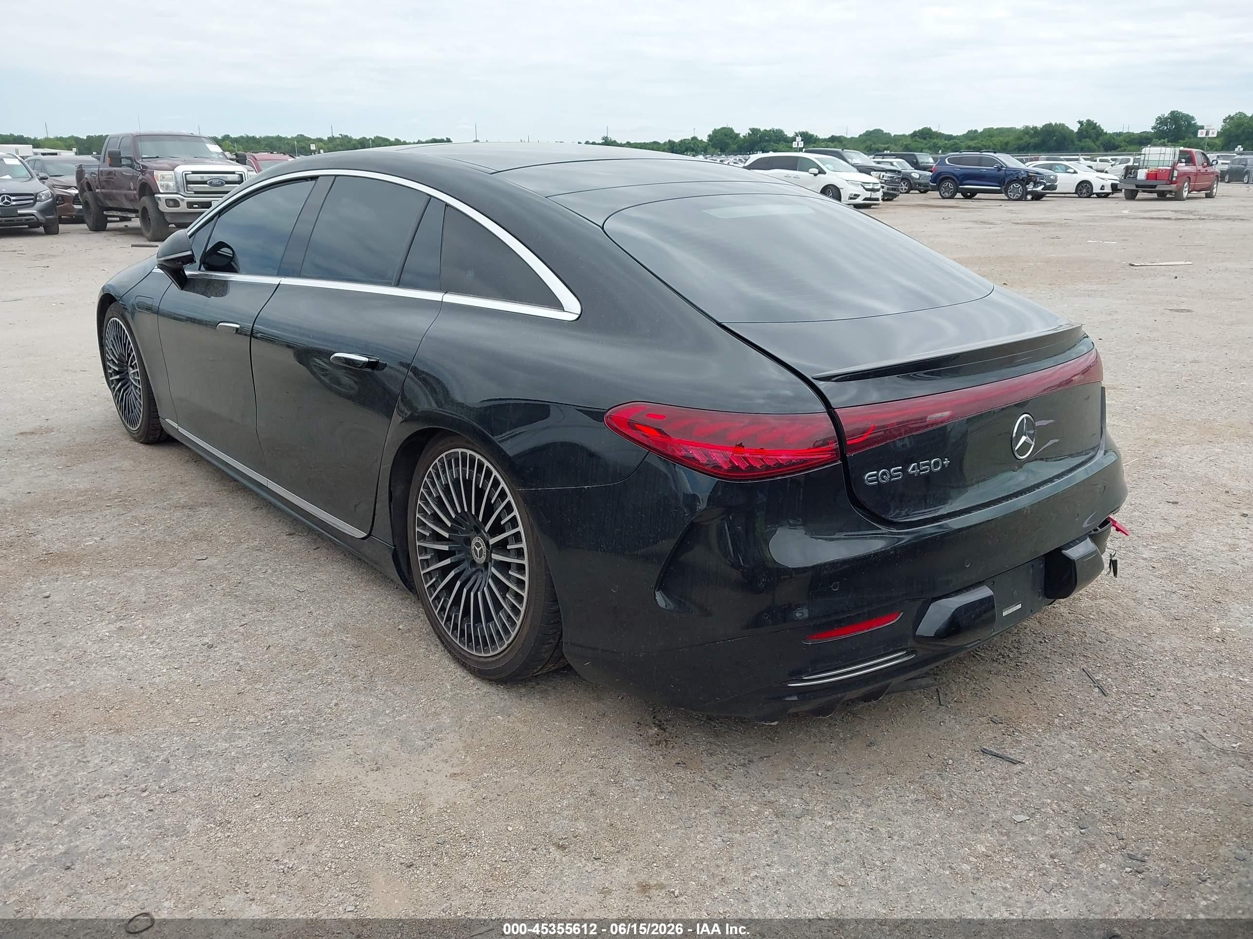 2023 Mercedes-benz Eqs VIN W1KCG2DB1PA025581 IAAI salvage auction — Rear End, Salvage (Texas), sold $19,800 on 2026-08-25 (photo 3)
