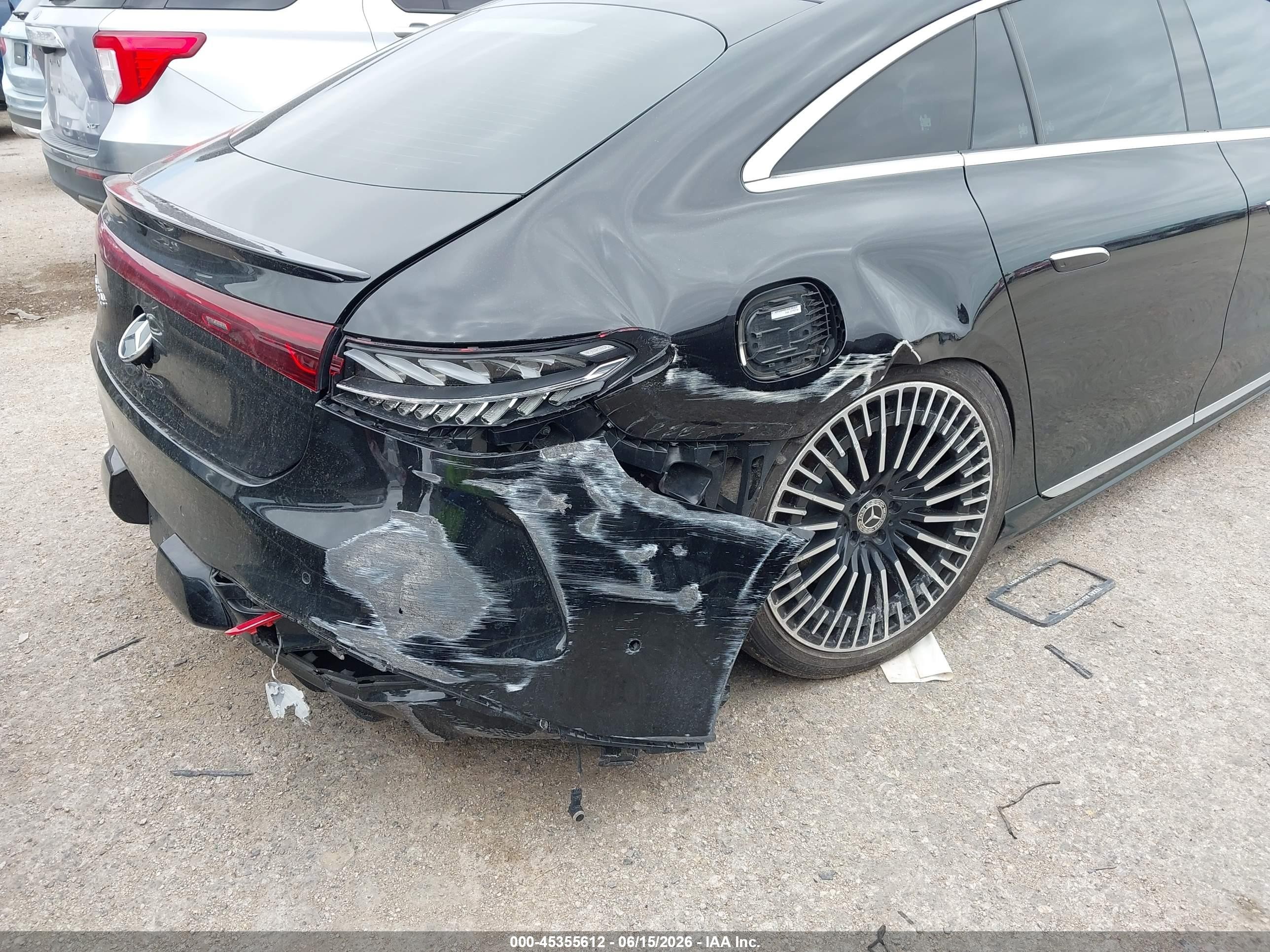 2023 Mercedes-benz Eqs VIN W1KCG2DB1PA025581 IAAI salvage auction — Rear End, Salvage (Texas), sold $19,800 on 2026-08-25 (photo 6)