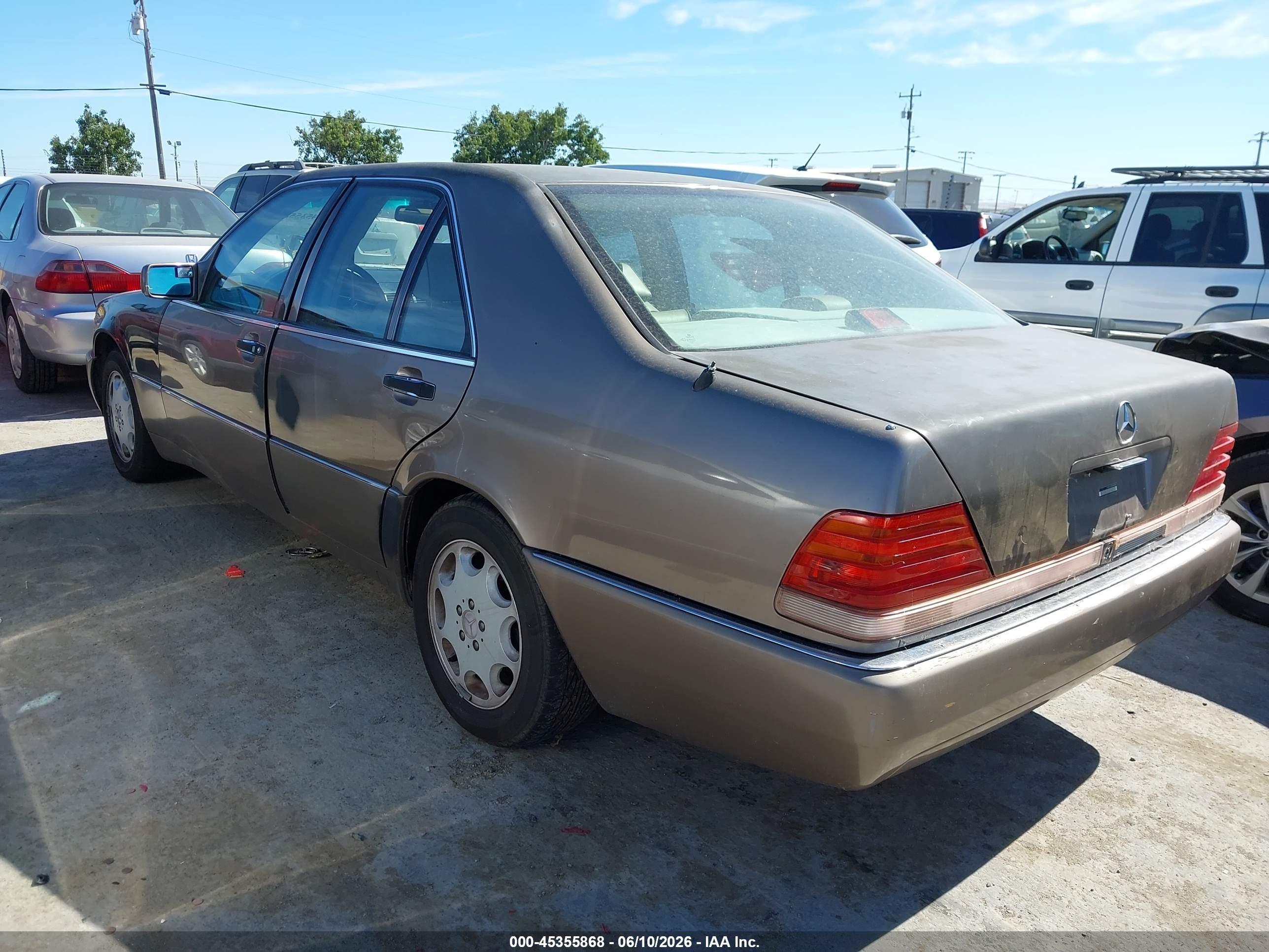 1992 Mercedes-Benz 300 VIN WDBGA32E9NA024366 IAAI salvage auction — Normal Wear, Clear - Dealer Only (California), sold $275 on 2026-07-02 (photo 3)