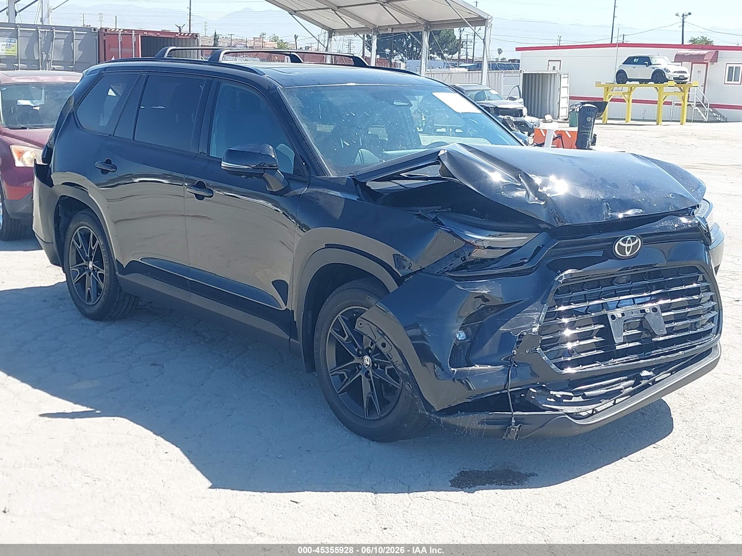 2026 Toyota Highlander VIN 5TDACAB52TS076928 — IAAI salvage auction photo