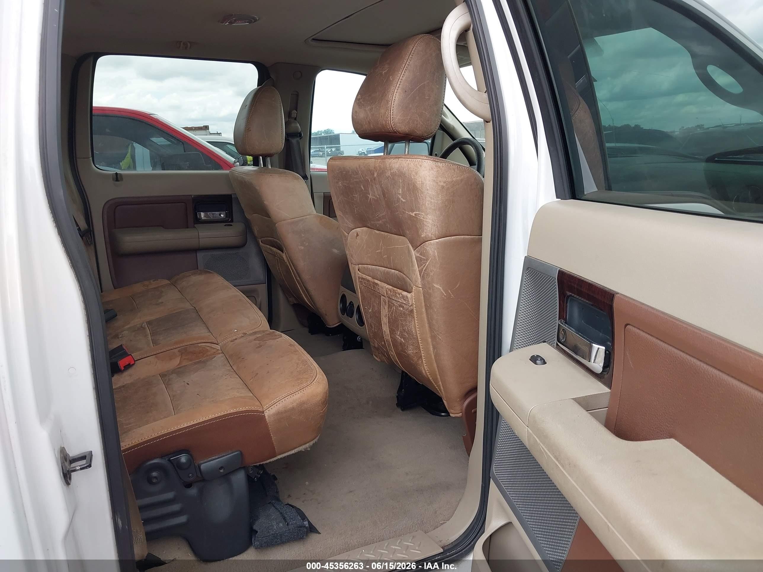 2006 Ford F-150 VIN 1FTPW12V46KD38588 IAAI salvage auction — Front & Rear, Original (Texas), sold $1,200 on 2026-07-11 (photo 8)