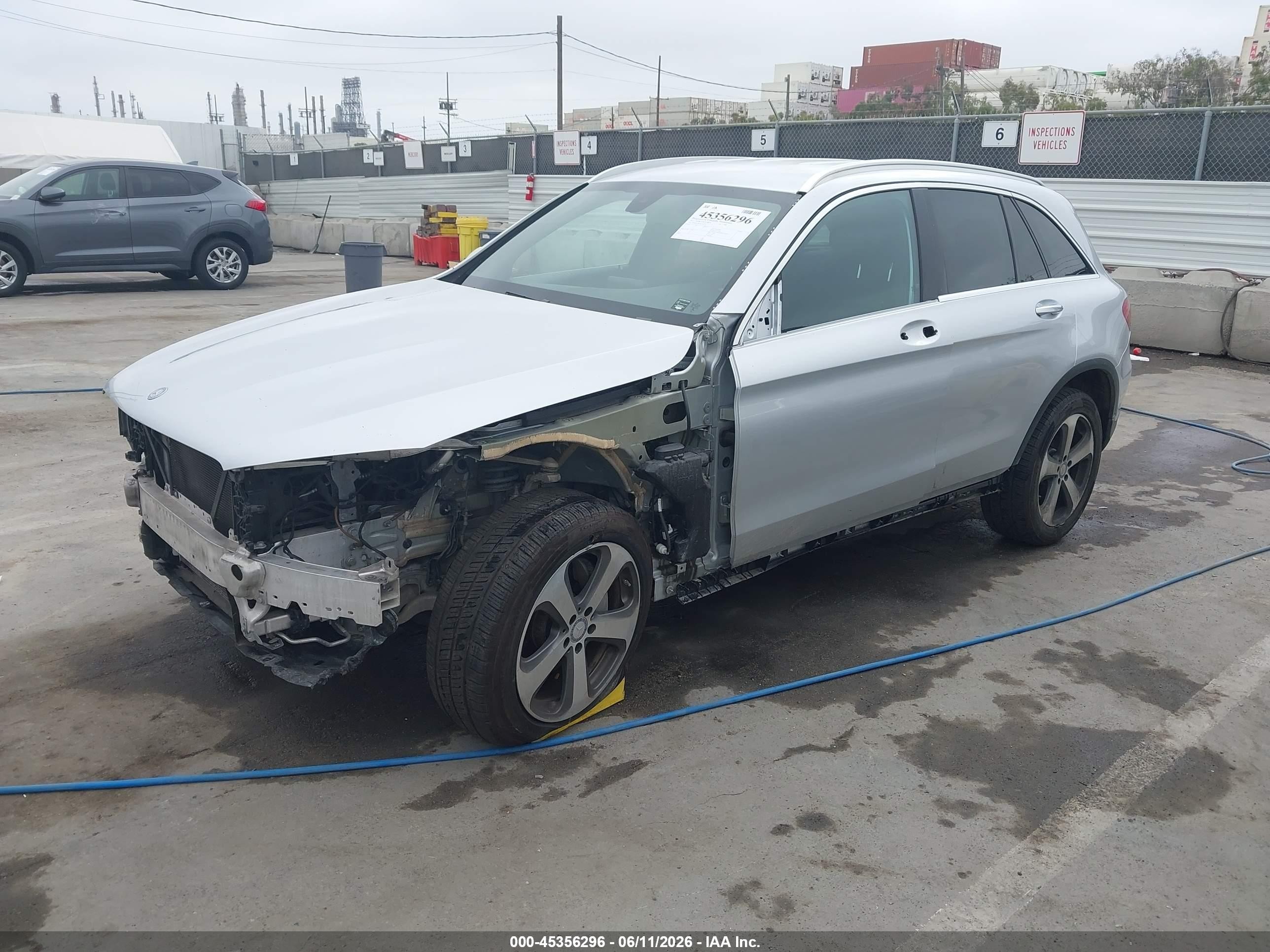 2017 Mercedes-benz Glc VIN WDC0G4JB5HF127297 IAAI salvage auction — Front End, Salvage (California), sold $4,100 on 2026-09-13 (photo 2)