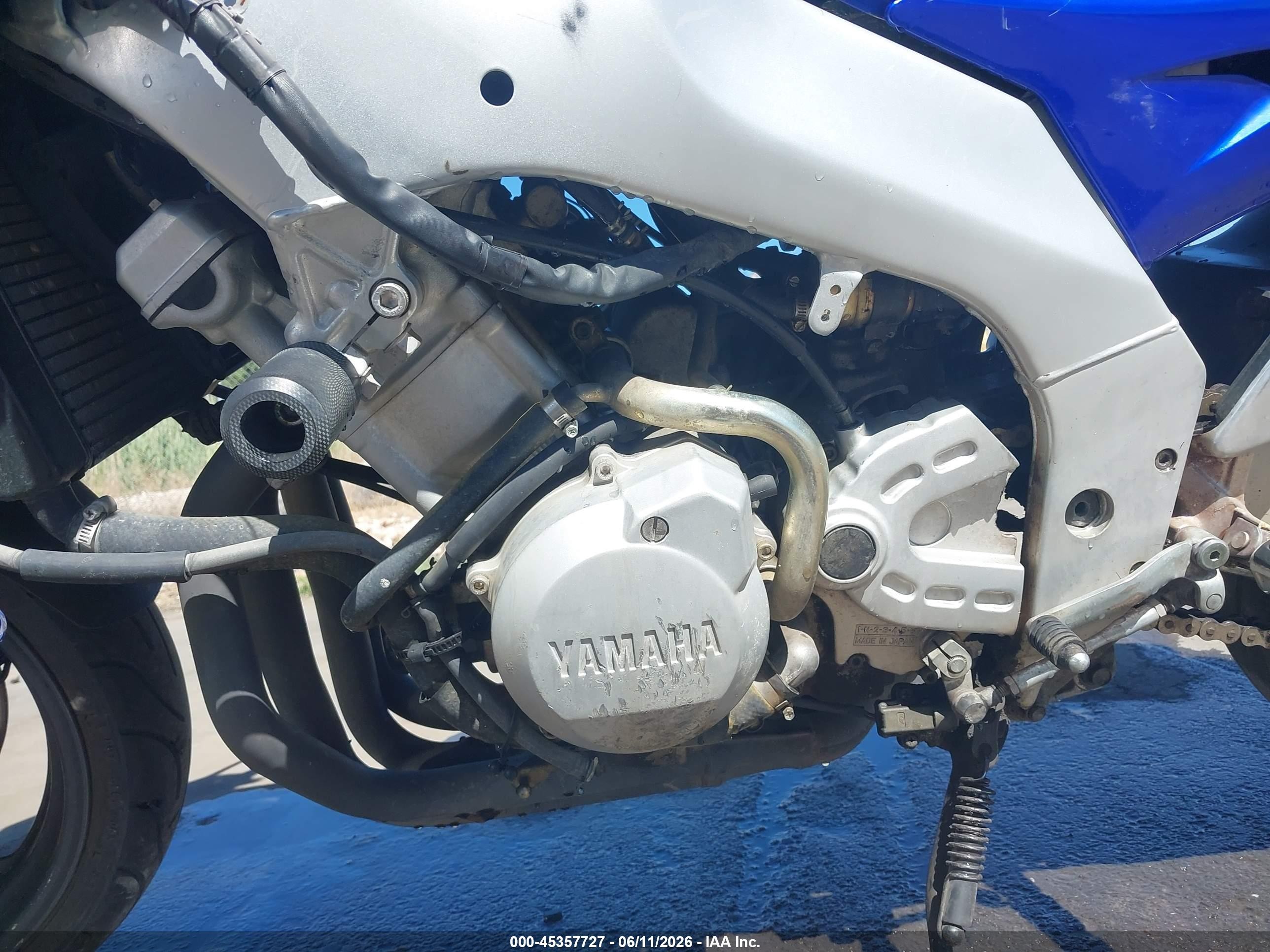 2000 Yamaha YZF600 VIN JYA5AHE09YA021621 IAAI salvage auction — Side, Salvage (Idaho), sold $300 on 2026-07-09 (photo 9)