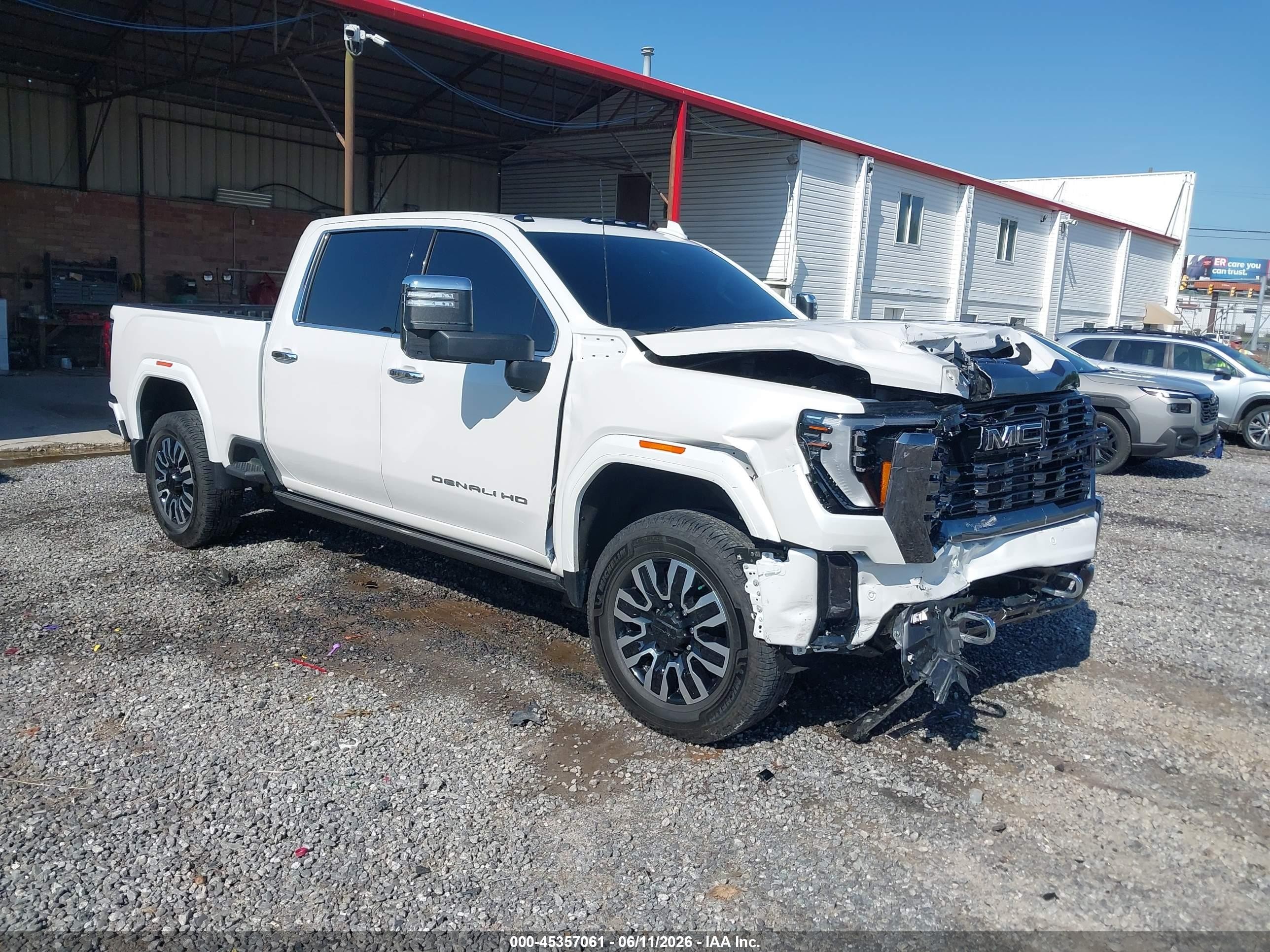 2024 GMC Sierra 3500 HD VIN 1GT49YEY8RF354928 — IAAI salvage auction photo