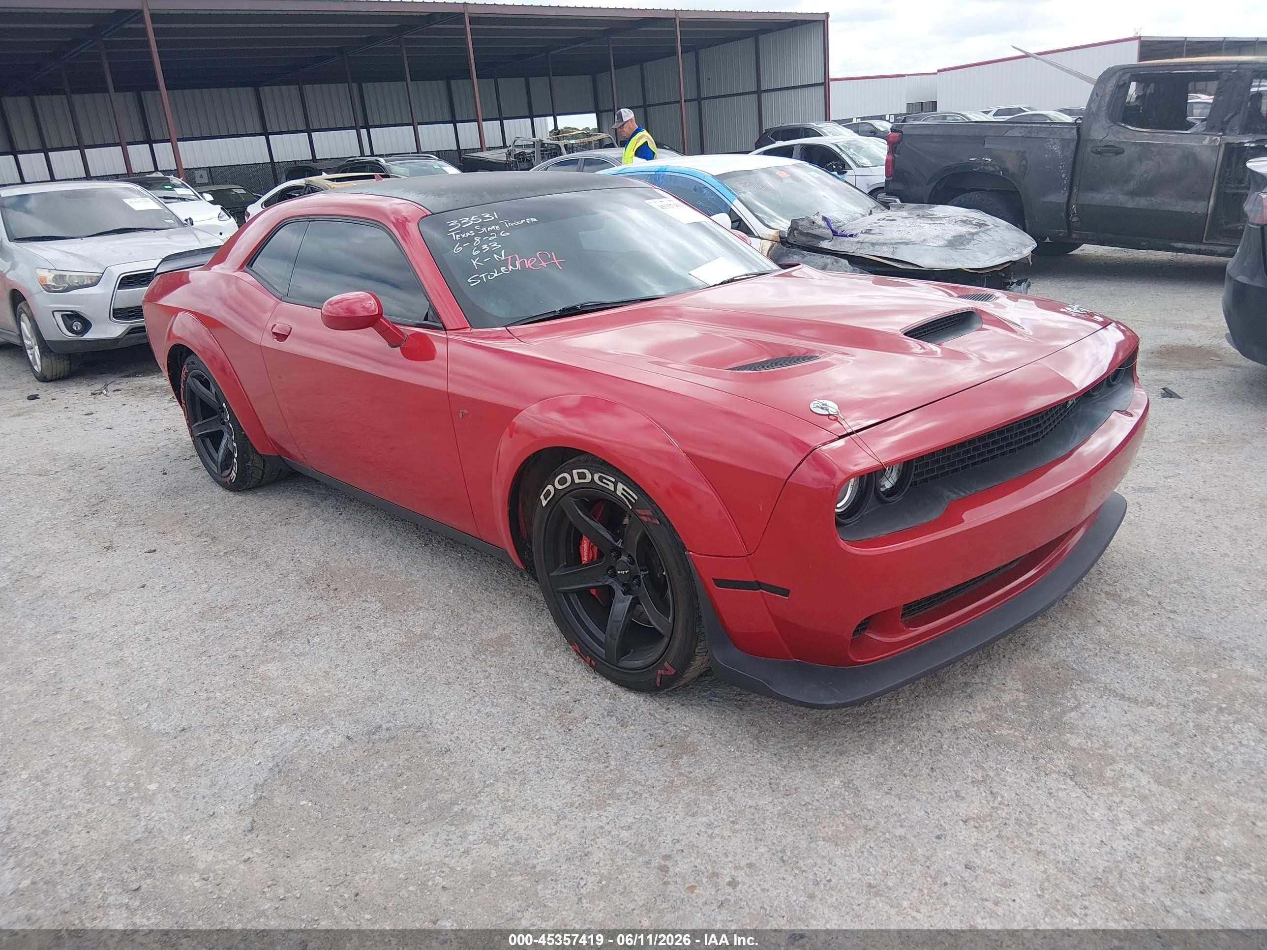 2016 Dodge Challenger VIN 2C3CDZC95GH249128 — IAAI salvage auction photo