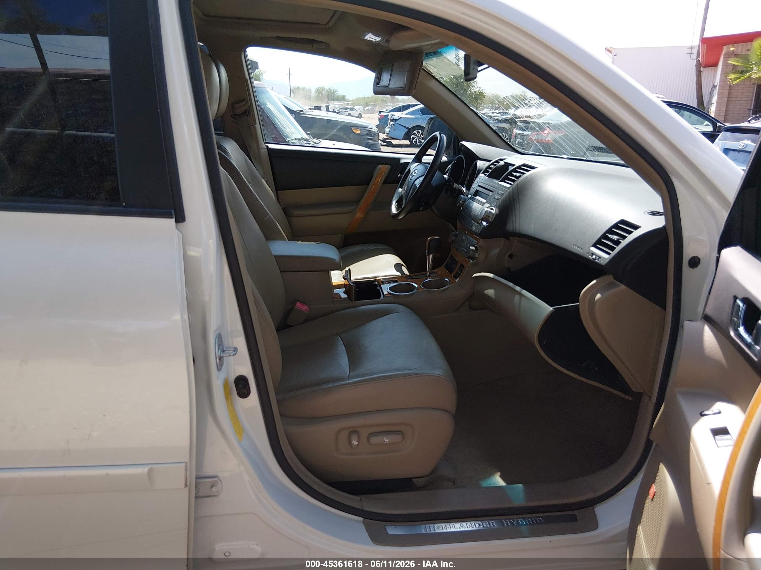 2009 Toyota Highlander Hybrid VIN JTEEW44A992031713 IAAI salvage auction — Rear End, Salvage (Arizona), sold $1,250 on 2026-07-09 (photo 5)